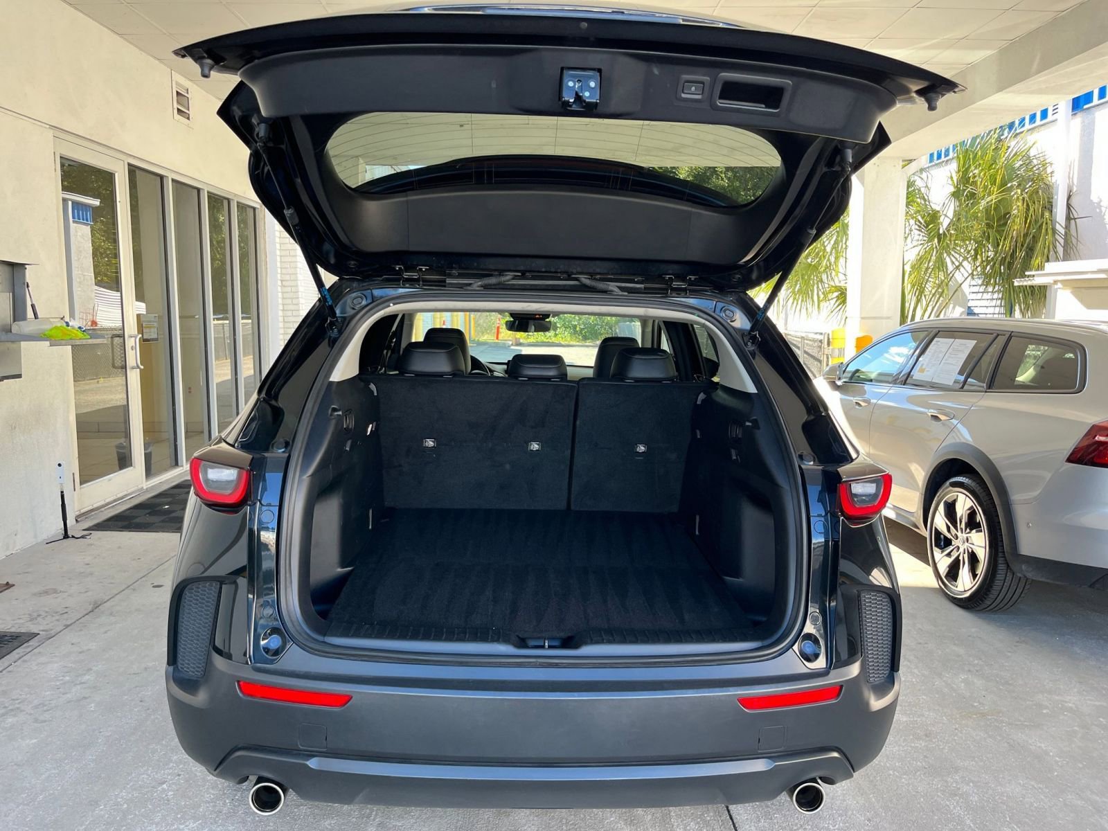 Thumbnail: 2025 Mazda CX-50 - 31