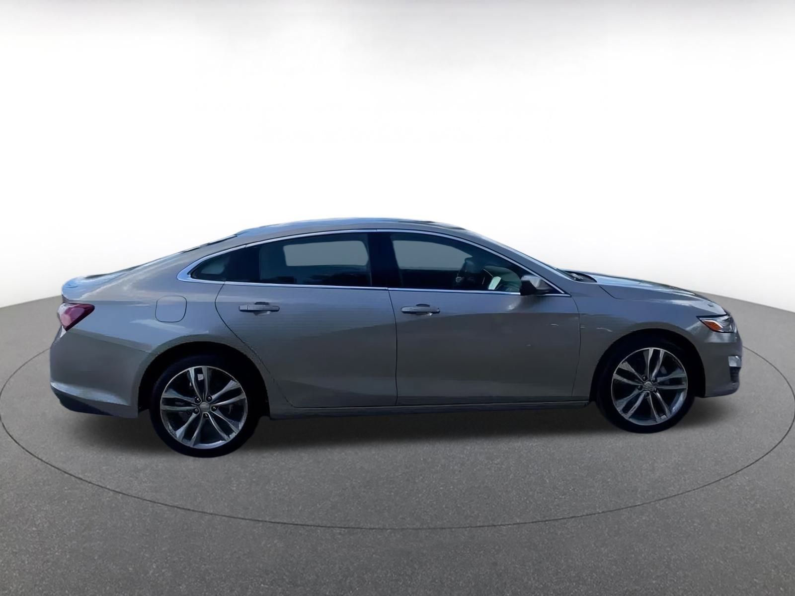 Thumbnail: 2024 Chevrolet Malibu - 16