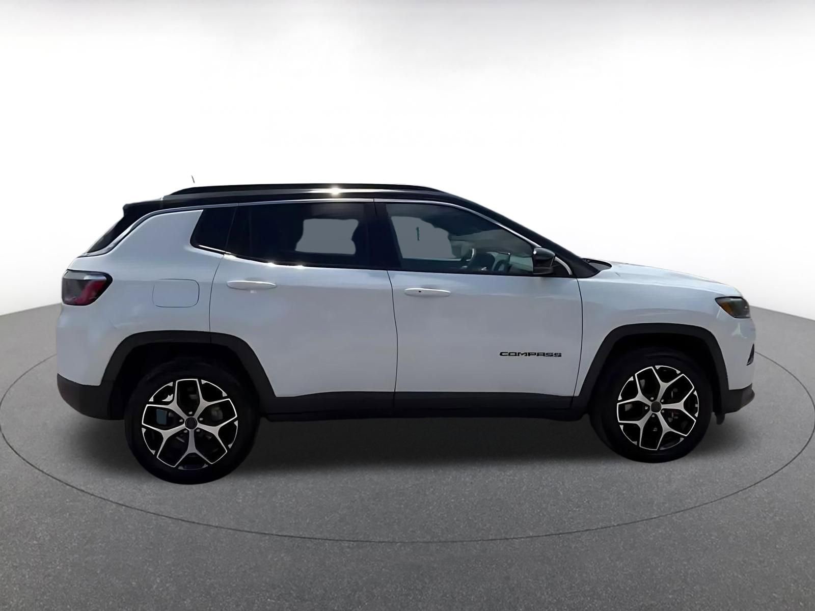 Thumbnail: 2025 Jeep Compass - 16