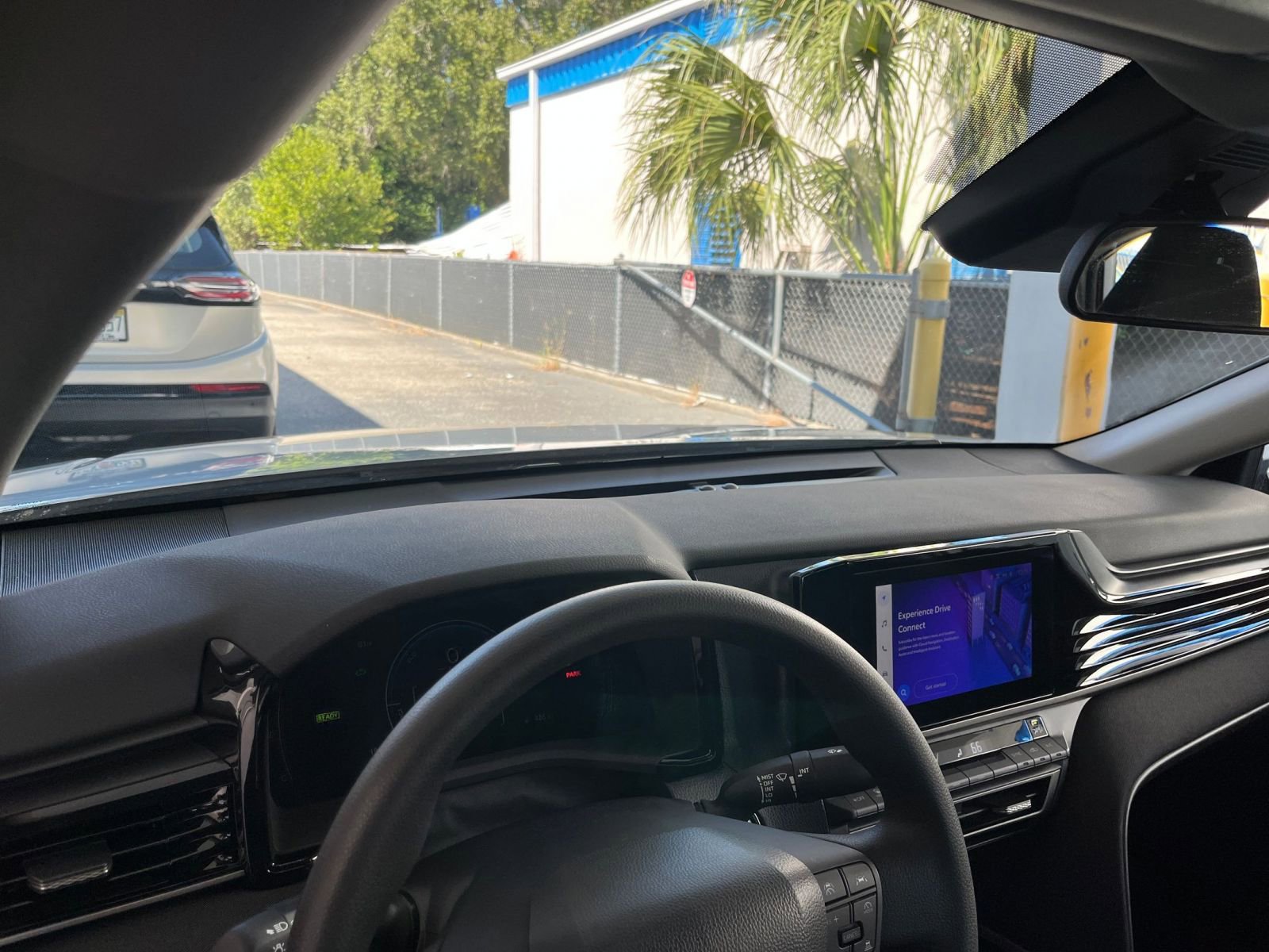 Thumbnail: 2025 Toyota Camry - 33