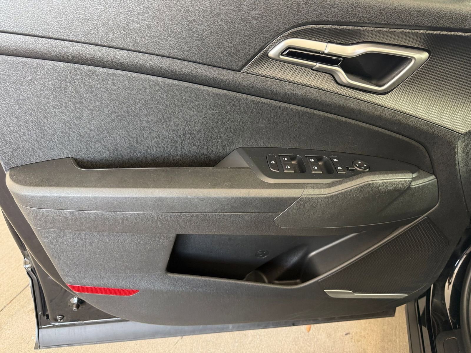 Thumbnail: 2025 Kia Sportage - 18