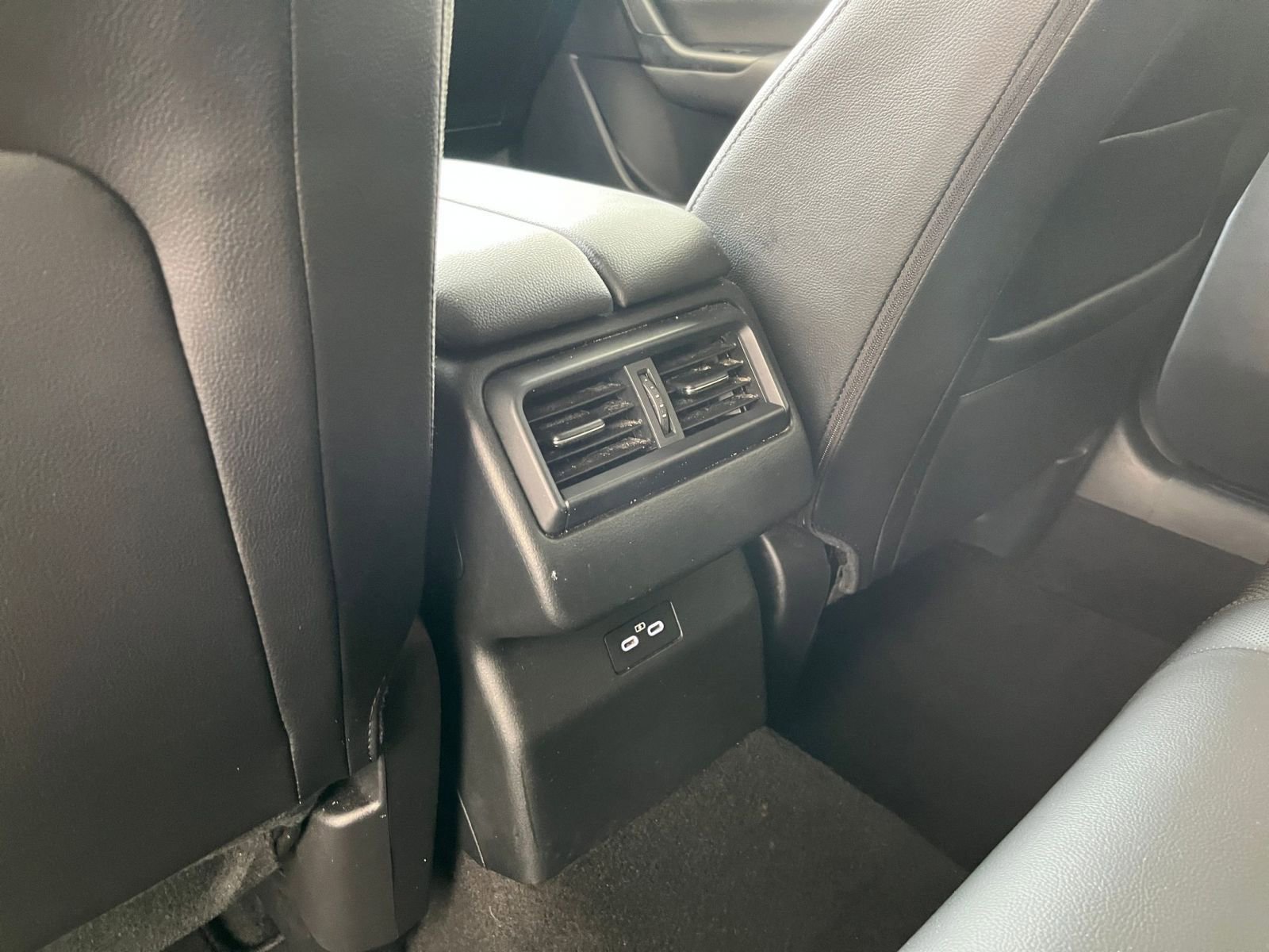 Thumbnail: 2025 Mazda CX-50 - 24