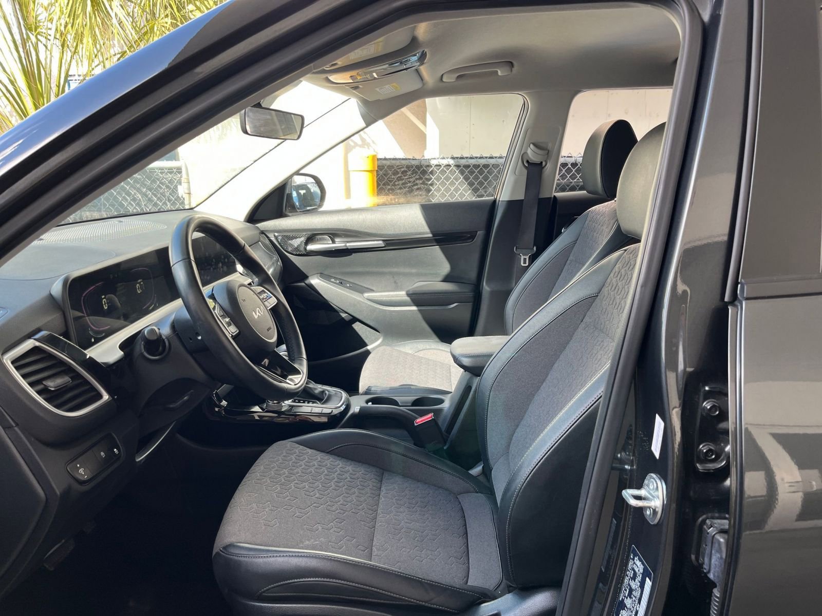 Thumbnail: 2025 Kia Seltos - 29