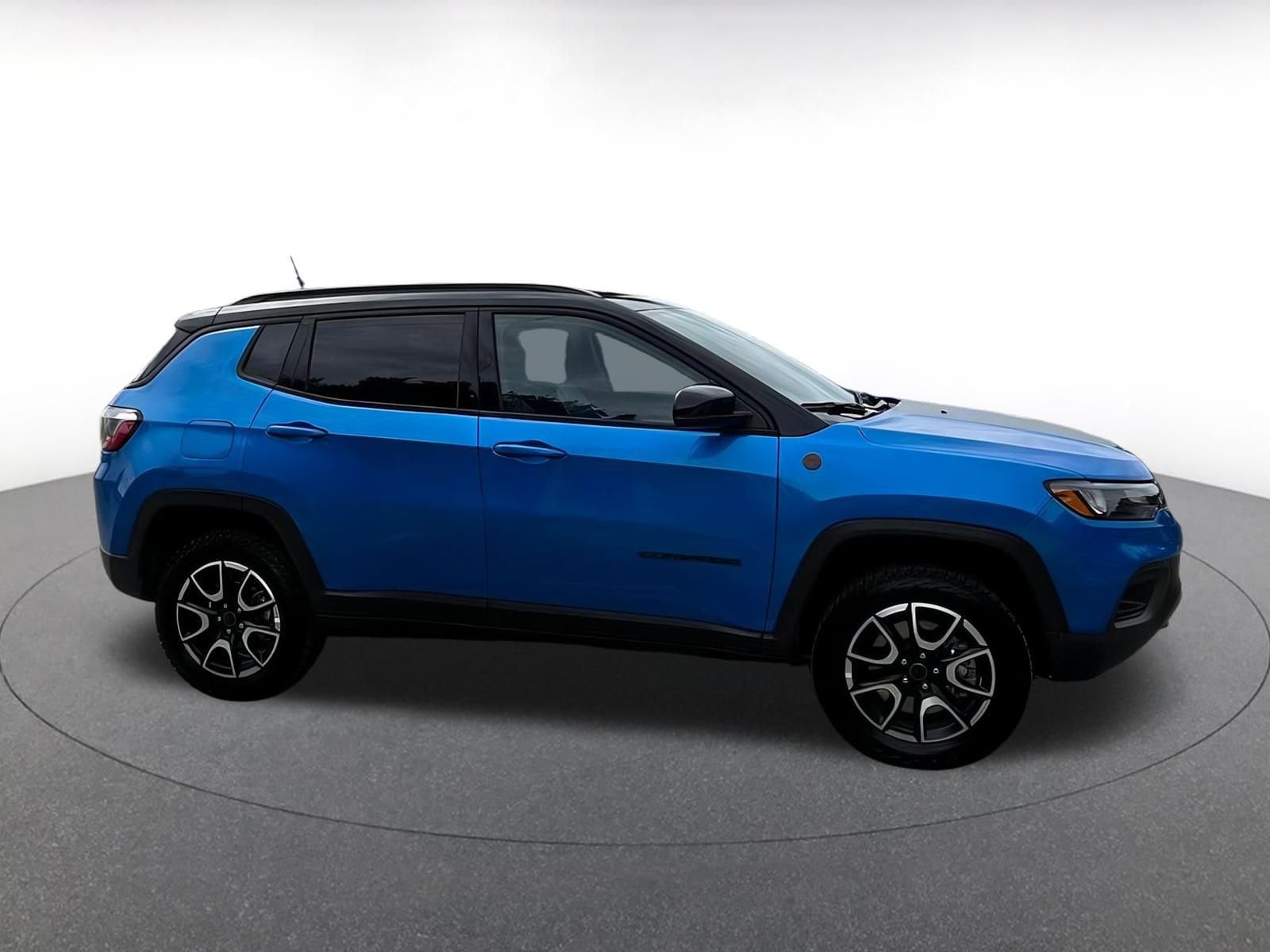 Thumbnail: 2025 Jeep Compass - 15