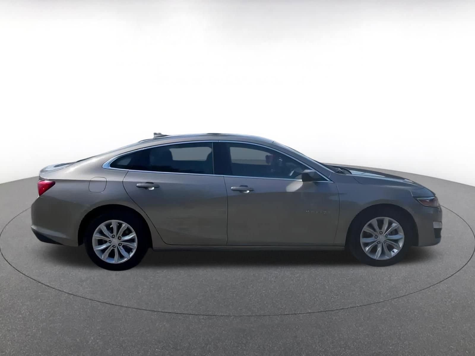 Thumbnail: 2024 Chevrolet Malibu - 16