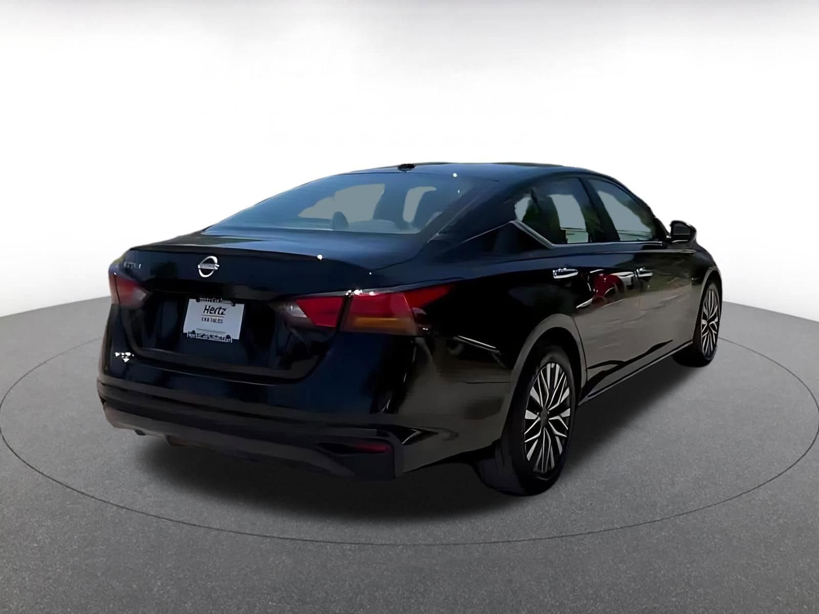 Thumbnail: 2025 Nissan Altima - 11