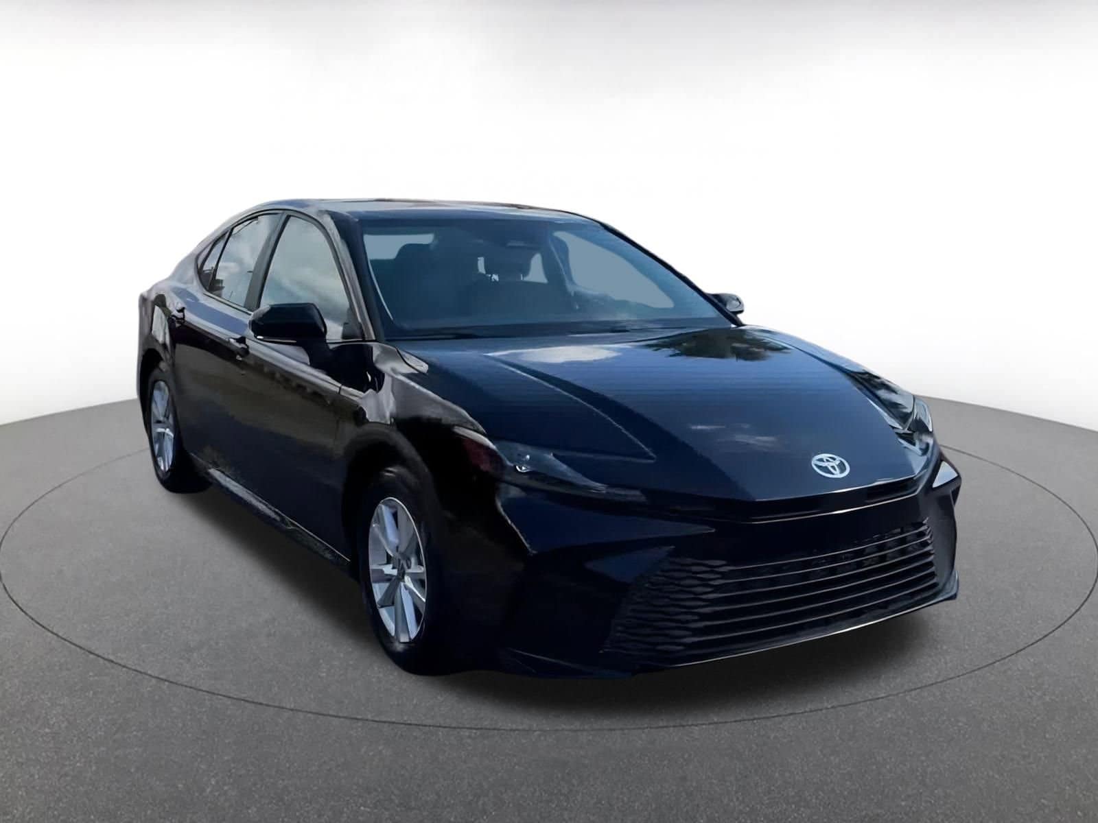 Thumbnail: 2025 Toyota Camry - 3