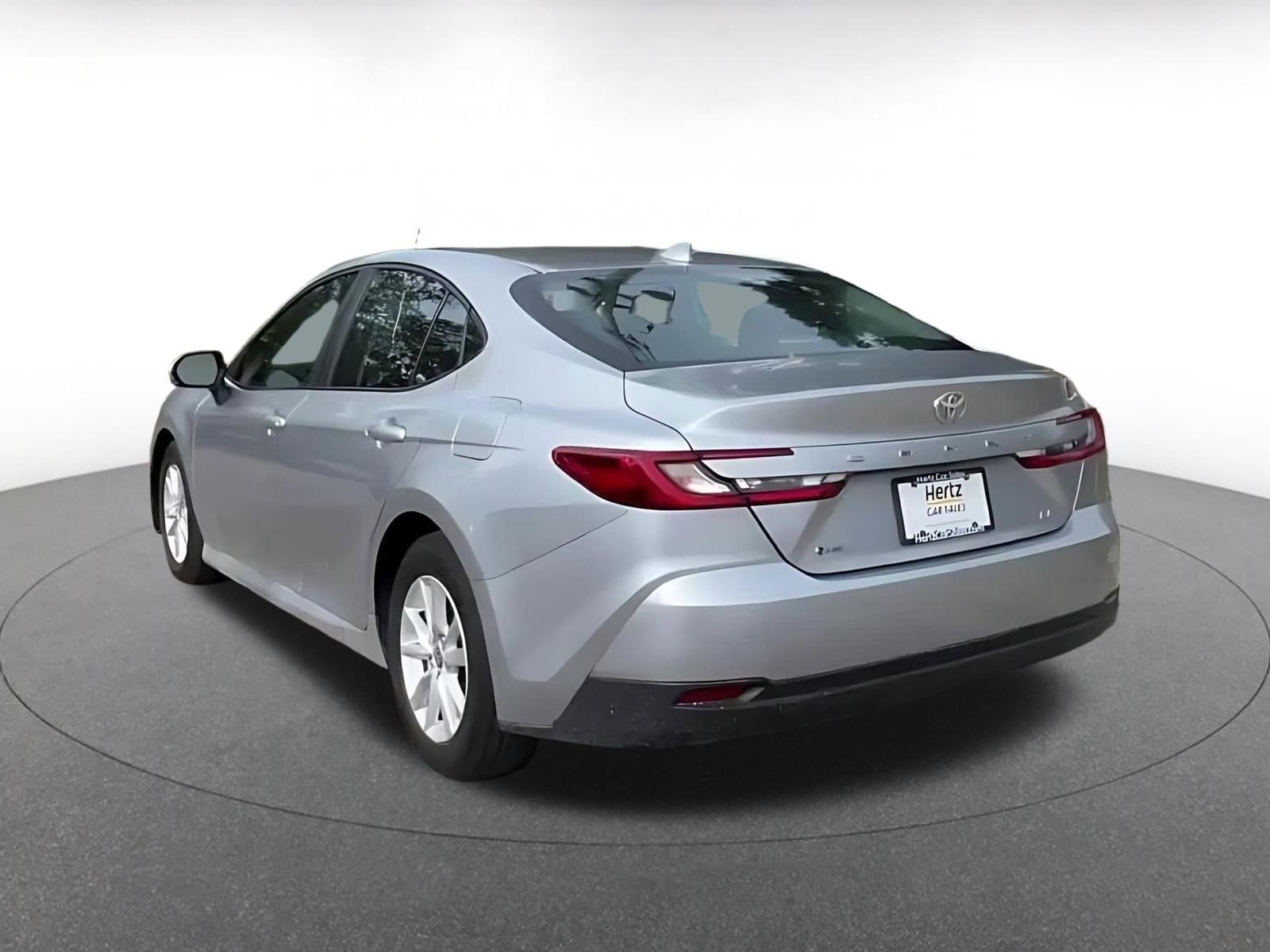 Thumbnail: 2025 Toyota Camry - 11