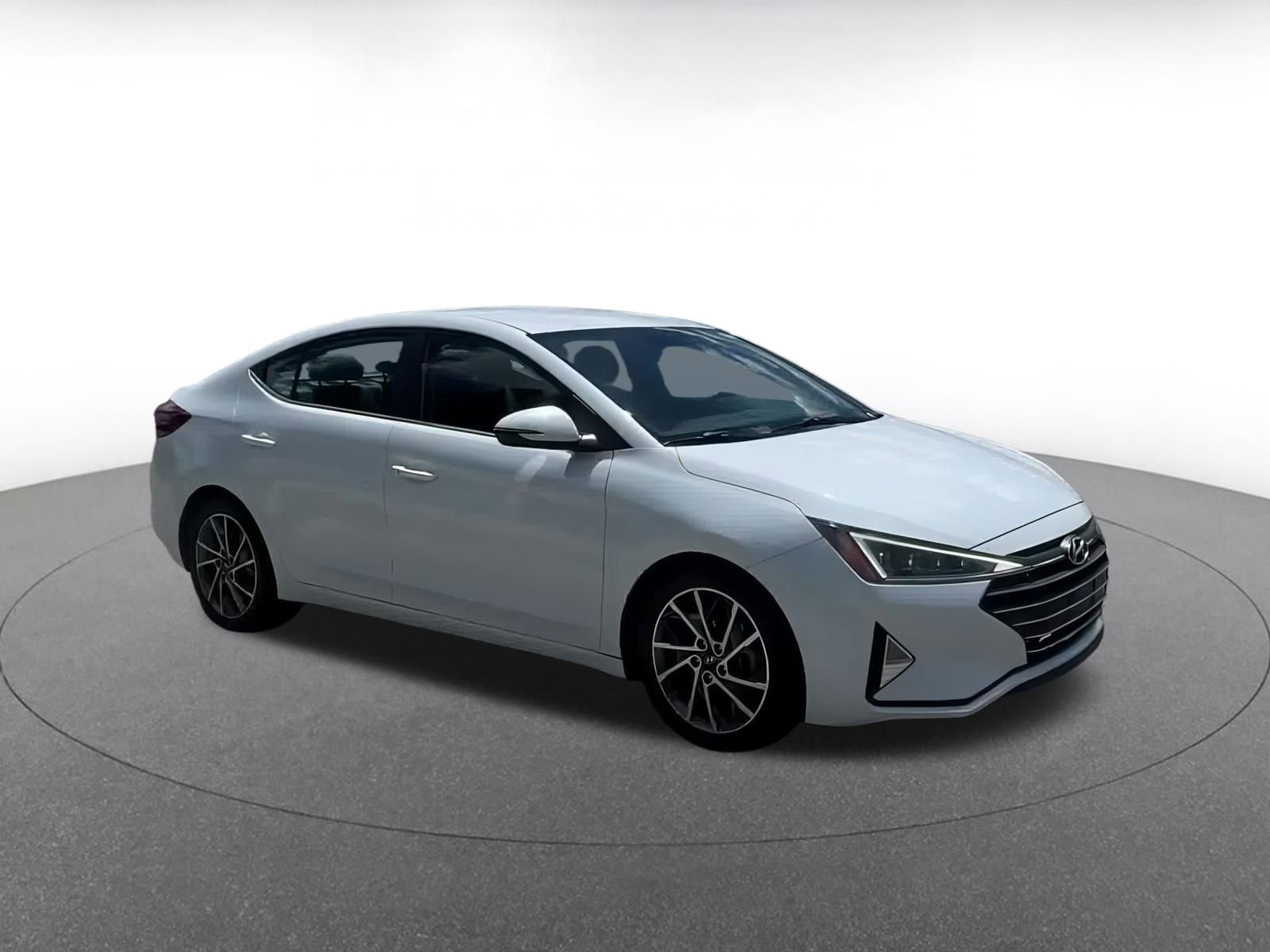 Thumbnail: 2020 Hyundai Elantra - 2