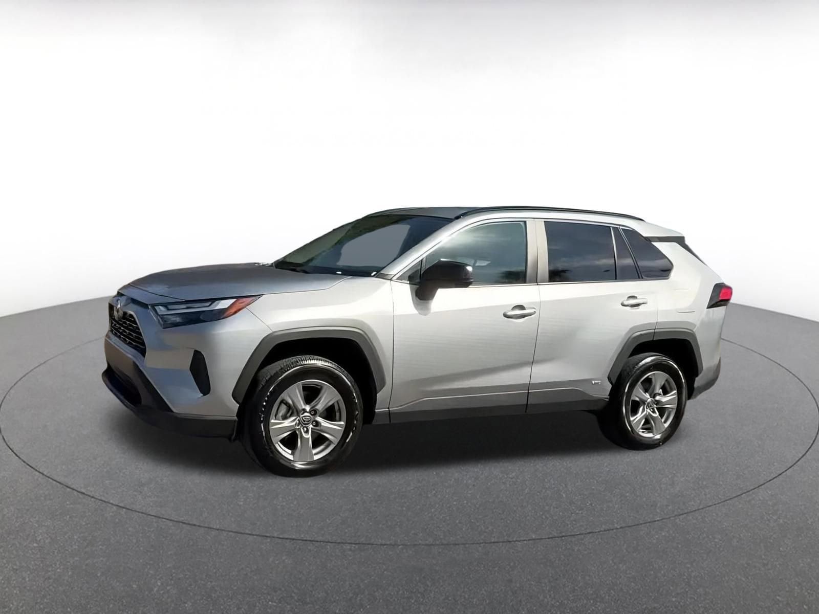 Thumbnail: 2025 Toyota RAV4 - 8