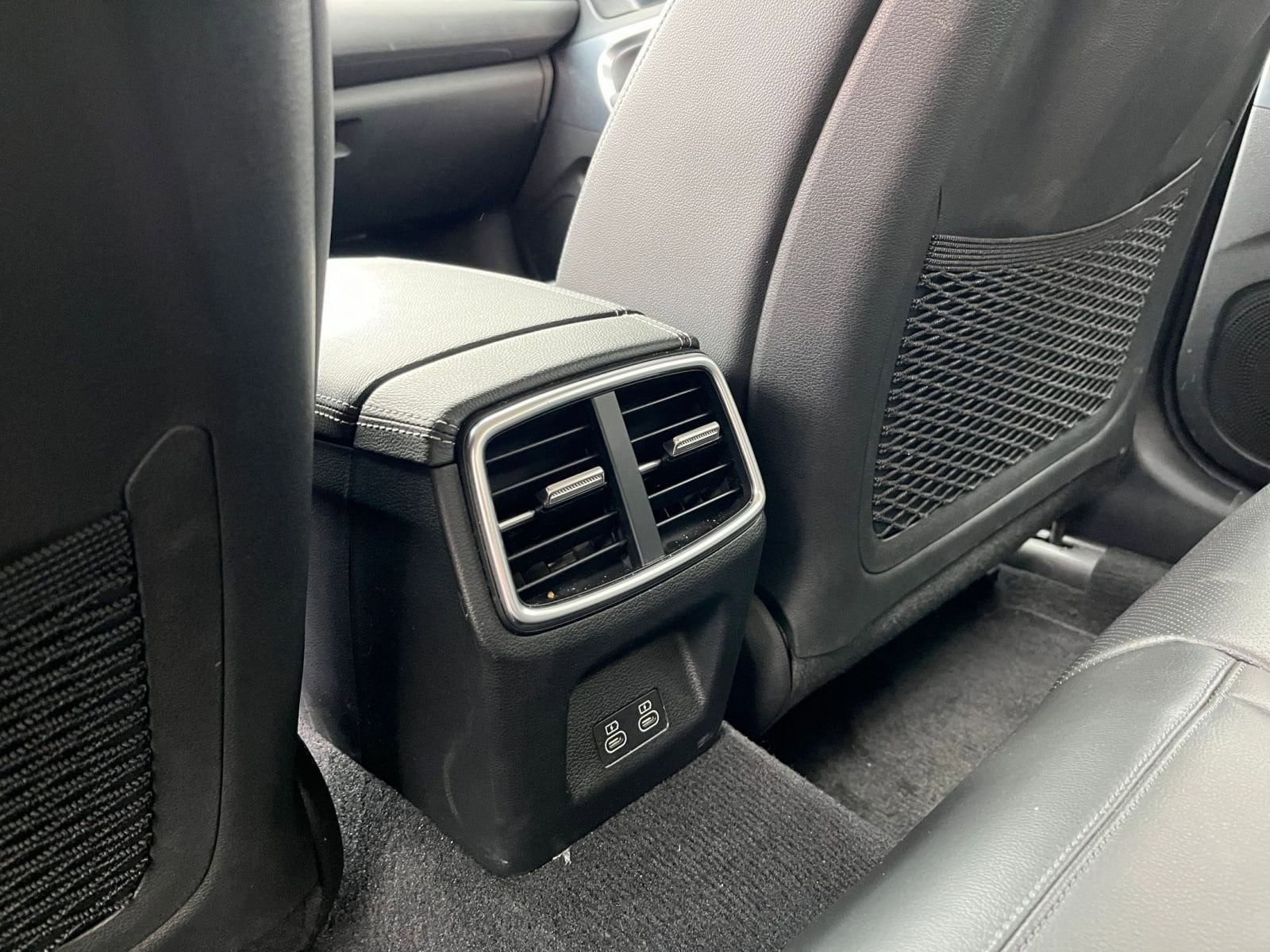 Thumbnail: 2025 Genesis G70 - 24