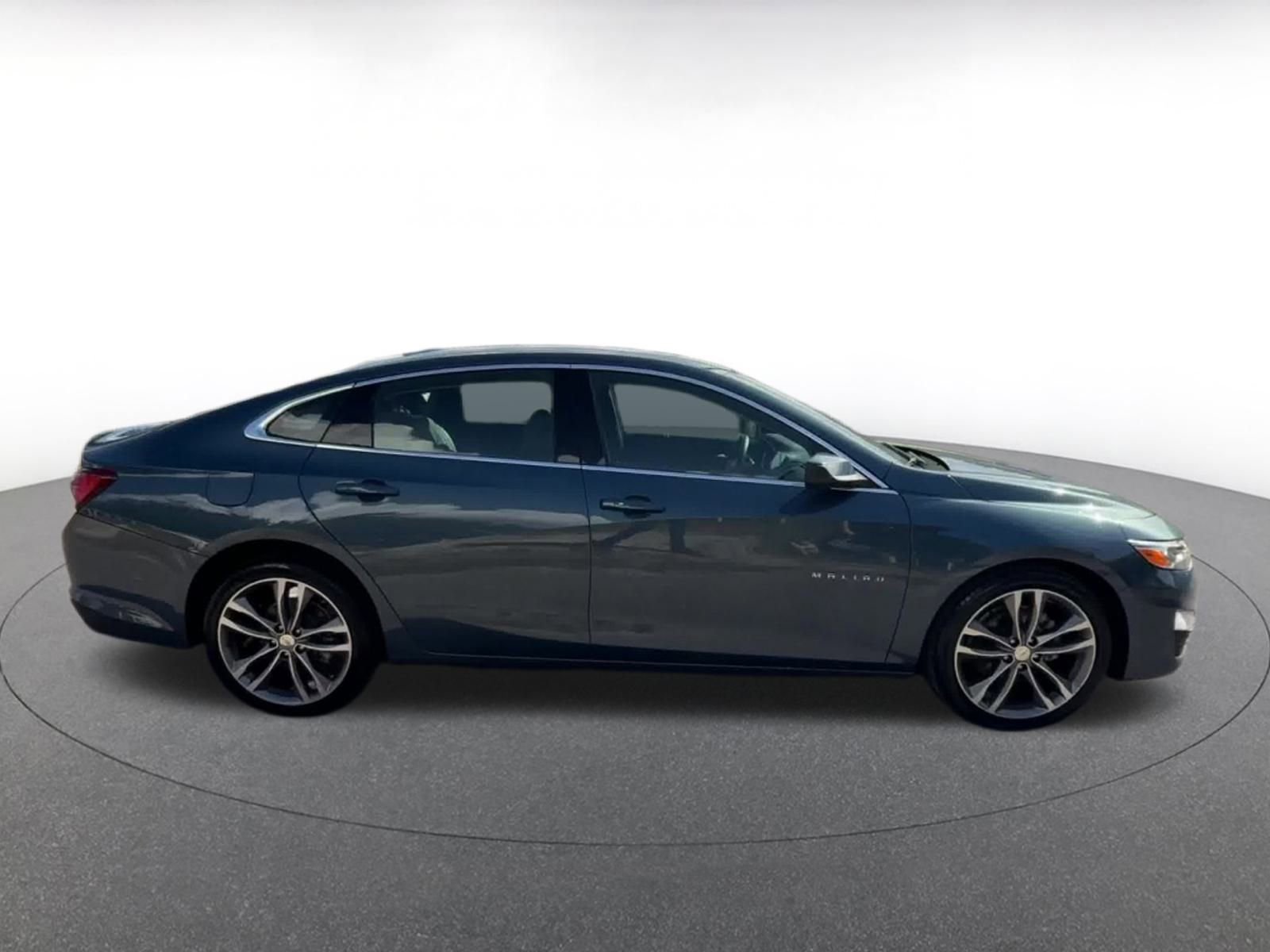 Thumbnail: 2024 Chevrolet Malibu - 16