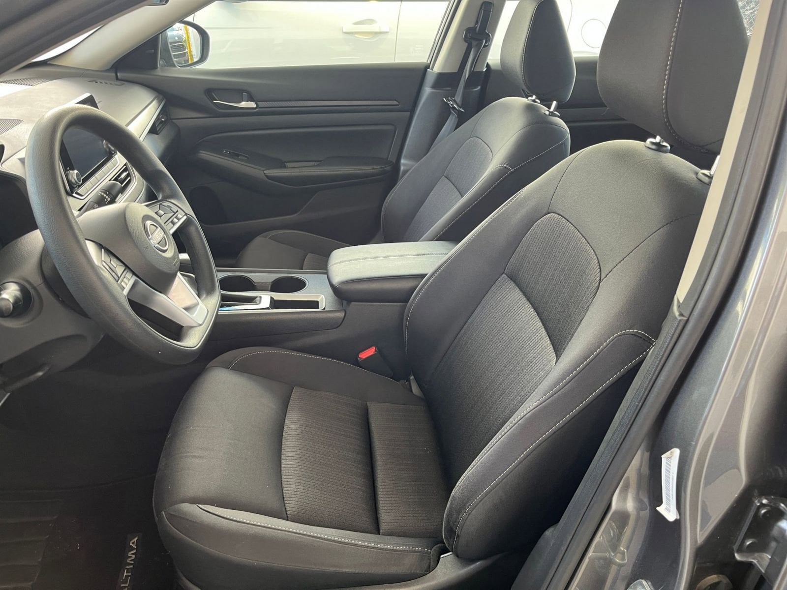 Thumbnail: 2025 Nissan Altima - 27