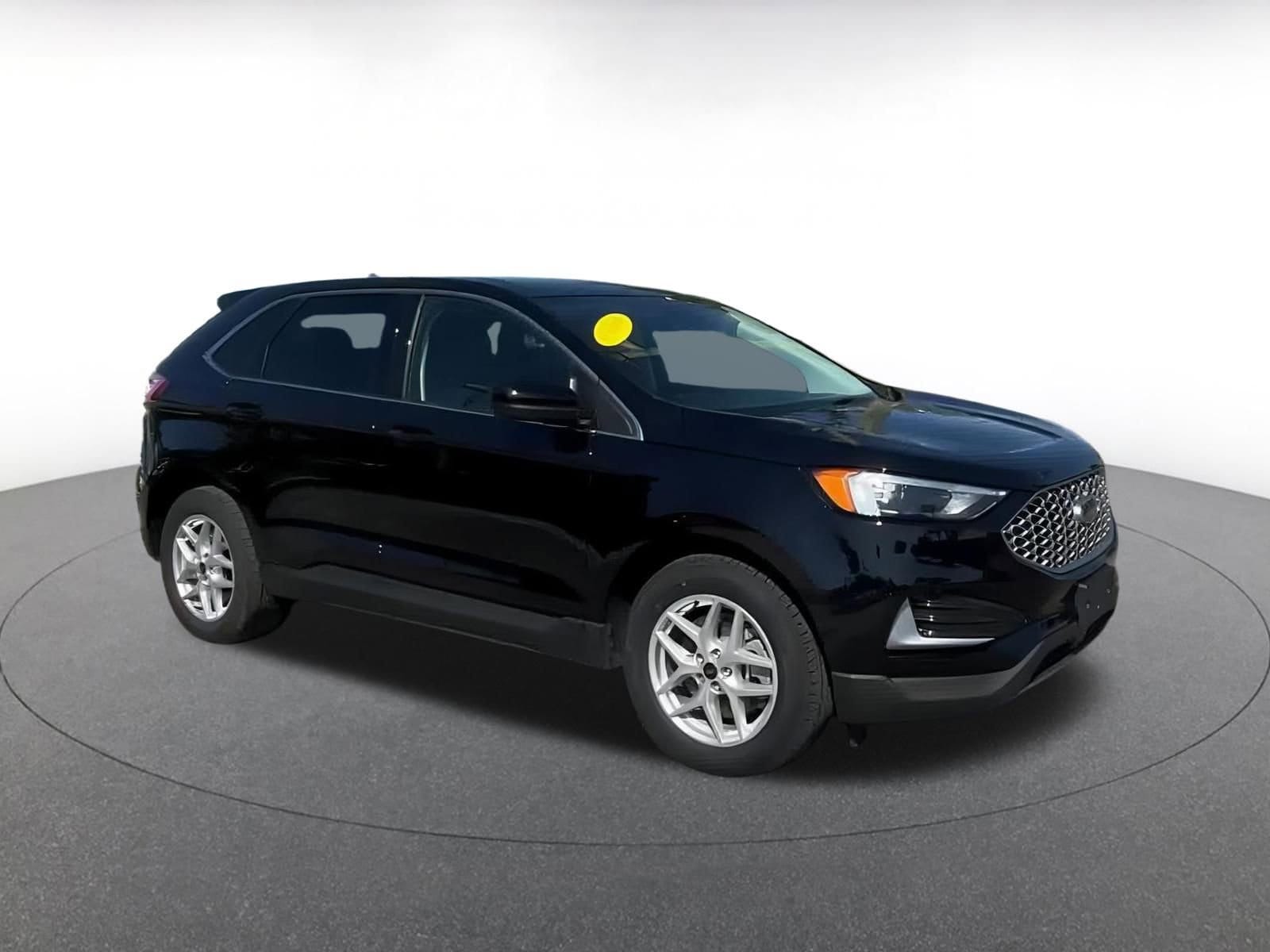 2024 Ford Edge SEL 2