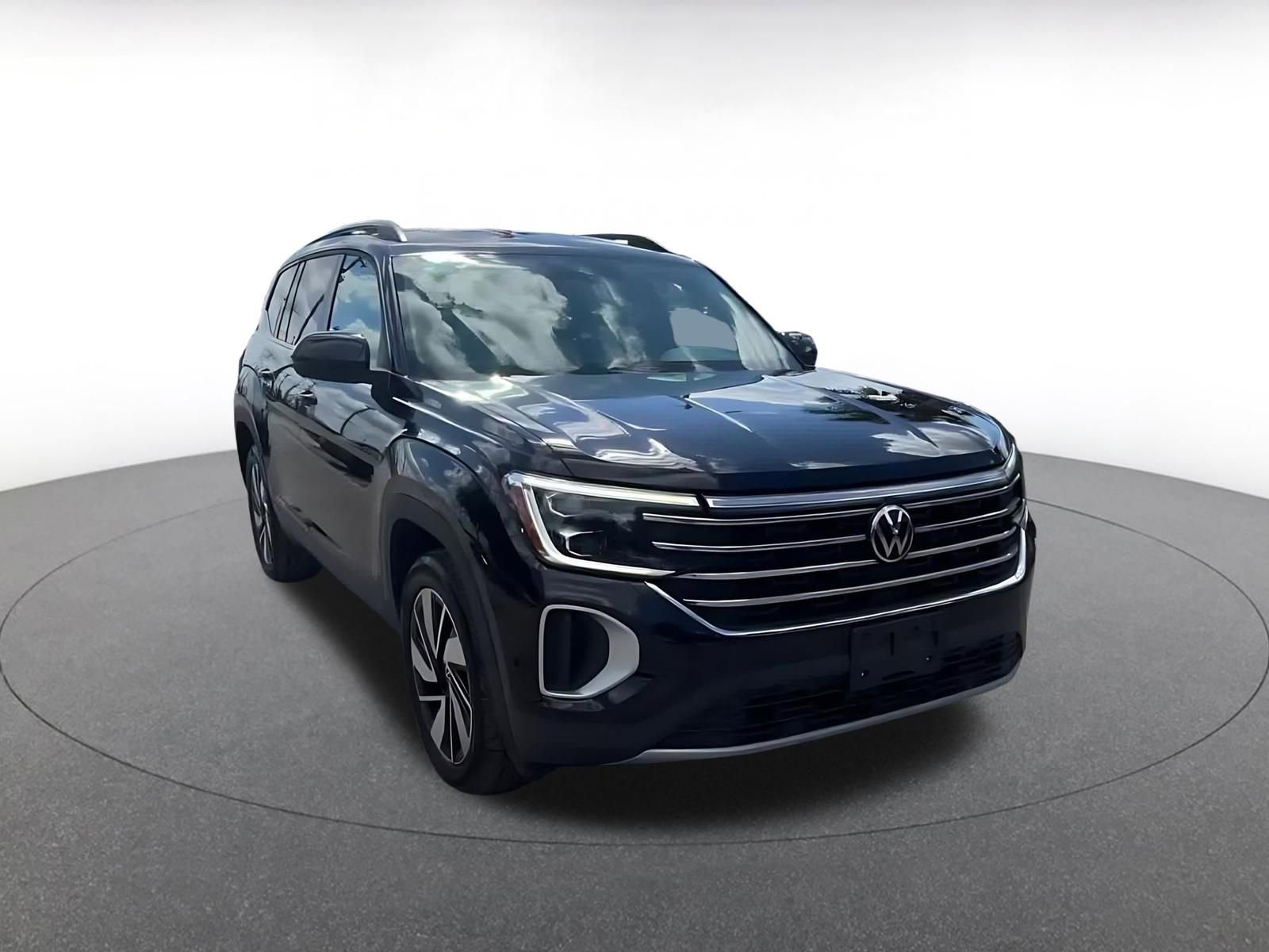 Thumbnail: 2025 Volkswagen Atlas - 3