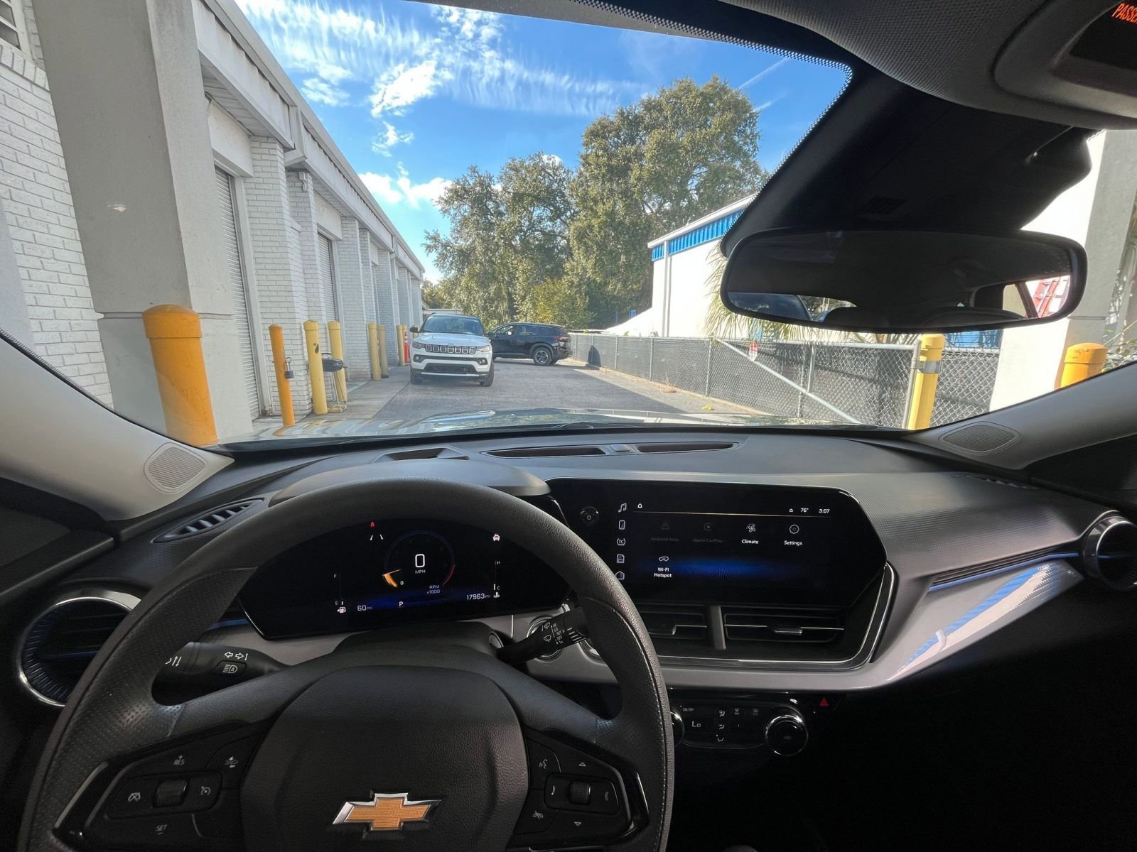 Thumbnail: 2025 Chevrolet Trax - 33