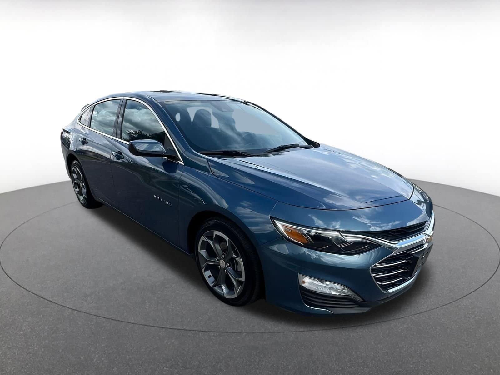 Thumbnail: 2024 Chevrolet Malibu - 1