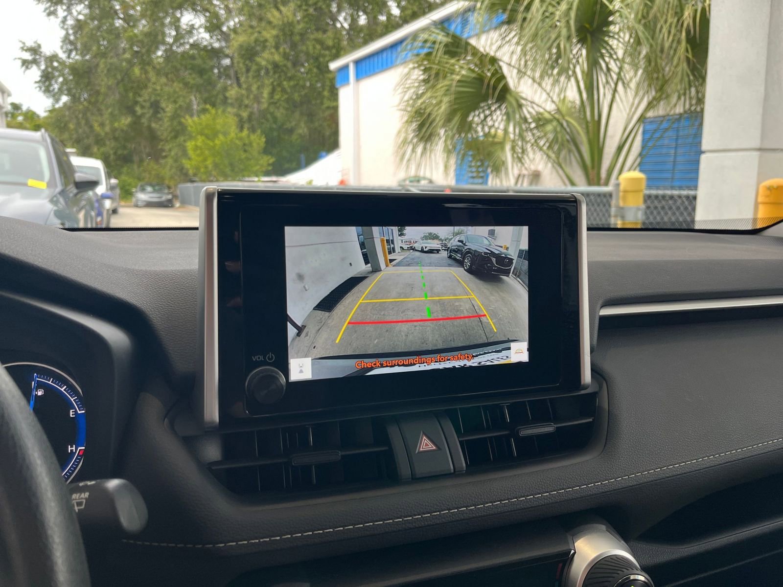 Thumbnail: 2025 Toyota RAV4 - 29