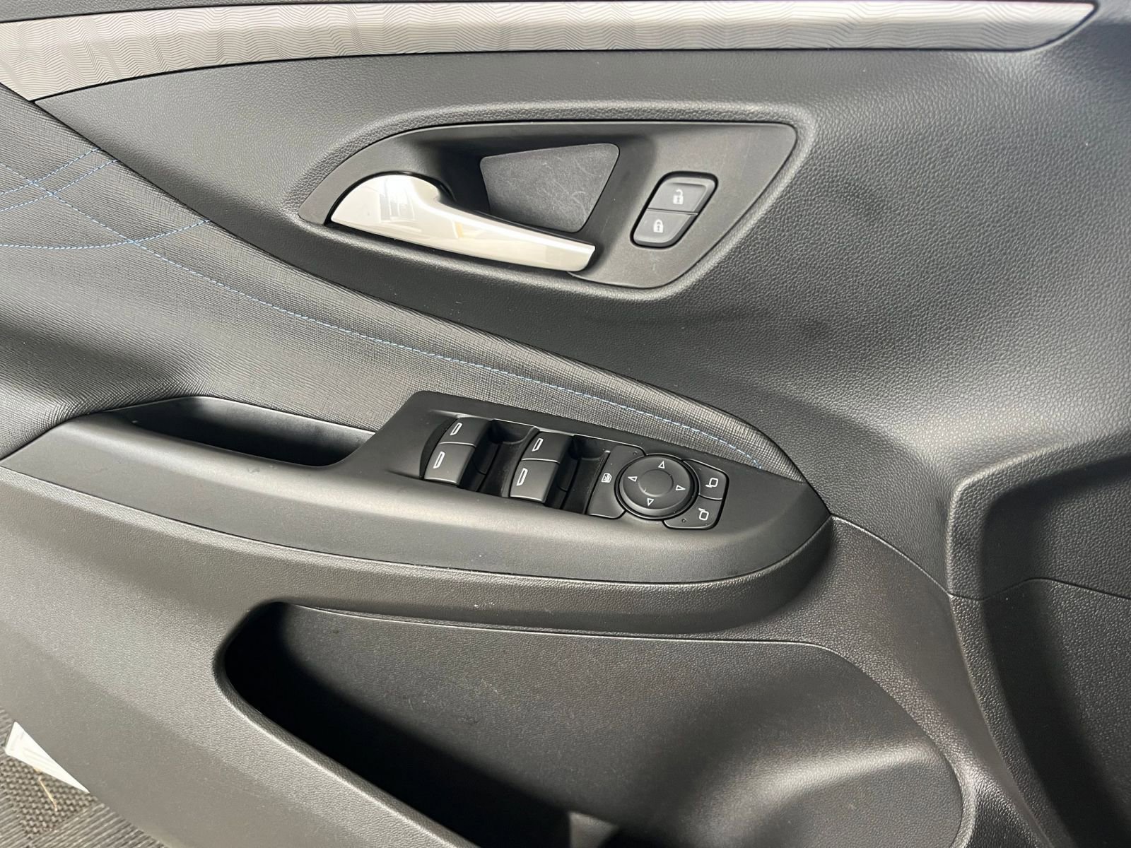 Thumbnail: 2025 Buick Envista - 20