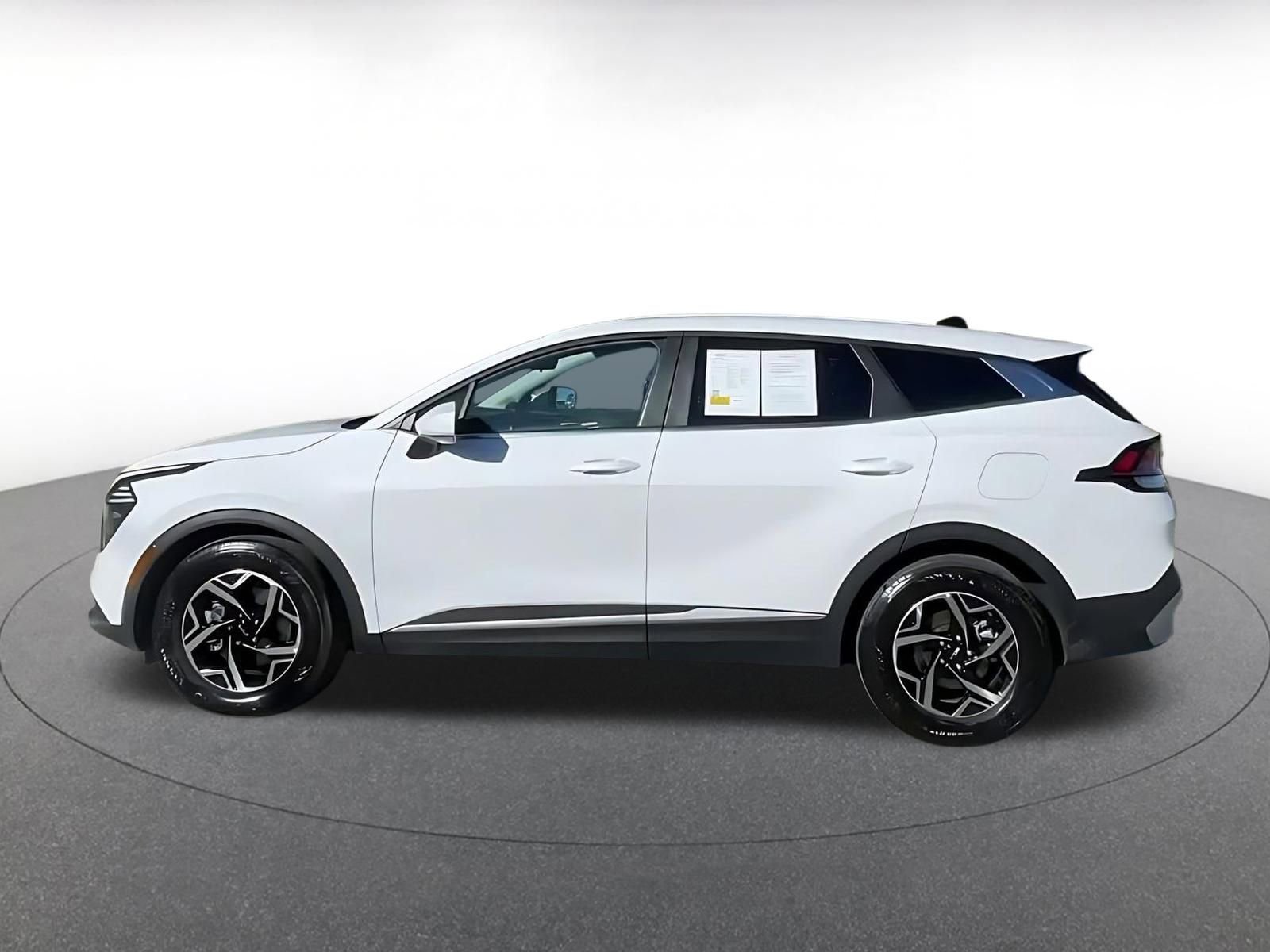 Thumbnail: 2025 Kia Sportage - 9