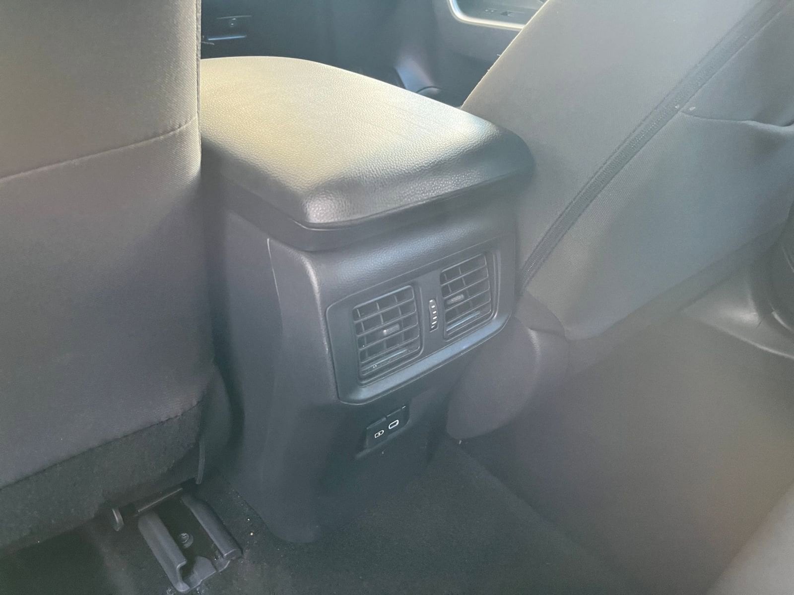 Thumbnail: 2025 Toyota RAV4 - 25