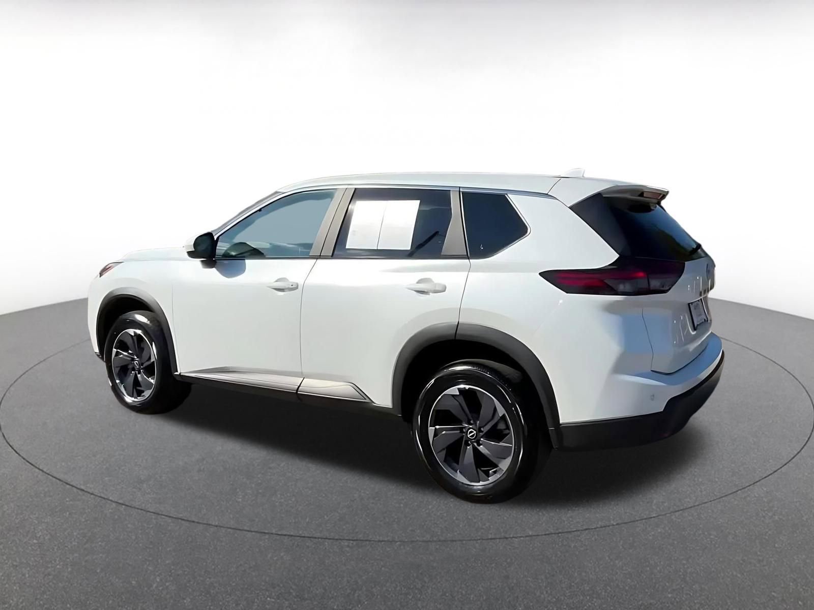 Thumbnail: 2025 Nissan Rogue - 10