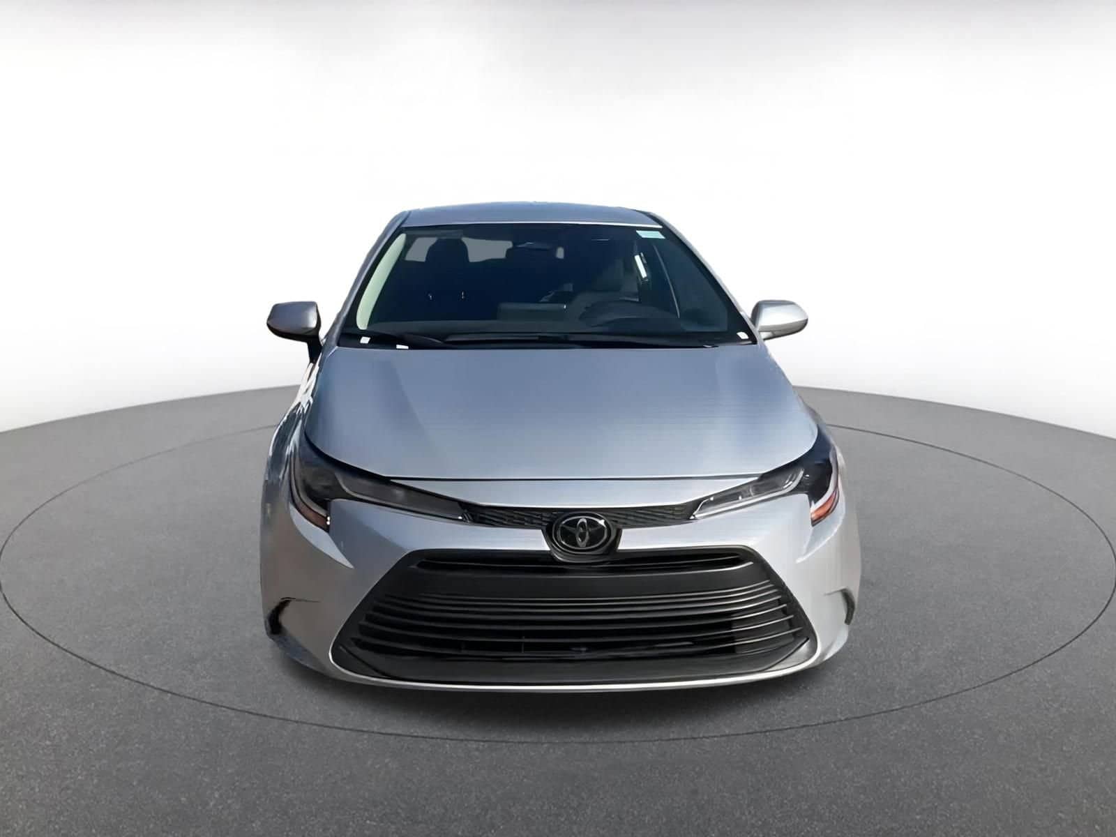 Thumbnail: 2025 Toyota Corolla - 4