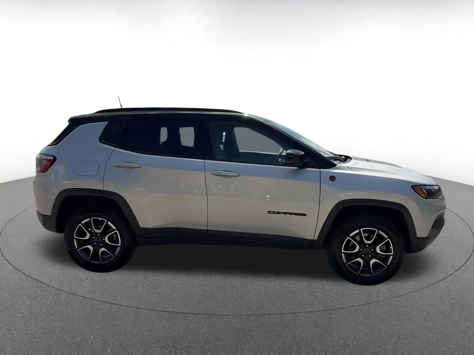 Thumbnail: 2025 Jeep Compass - 16