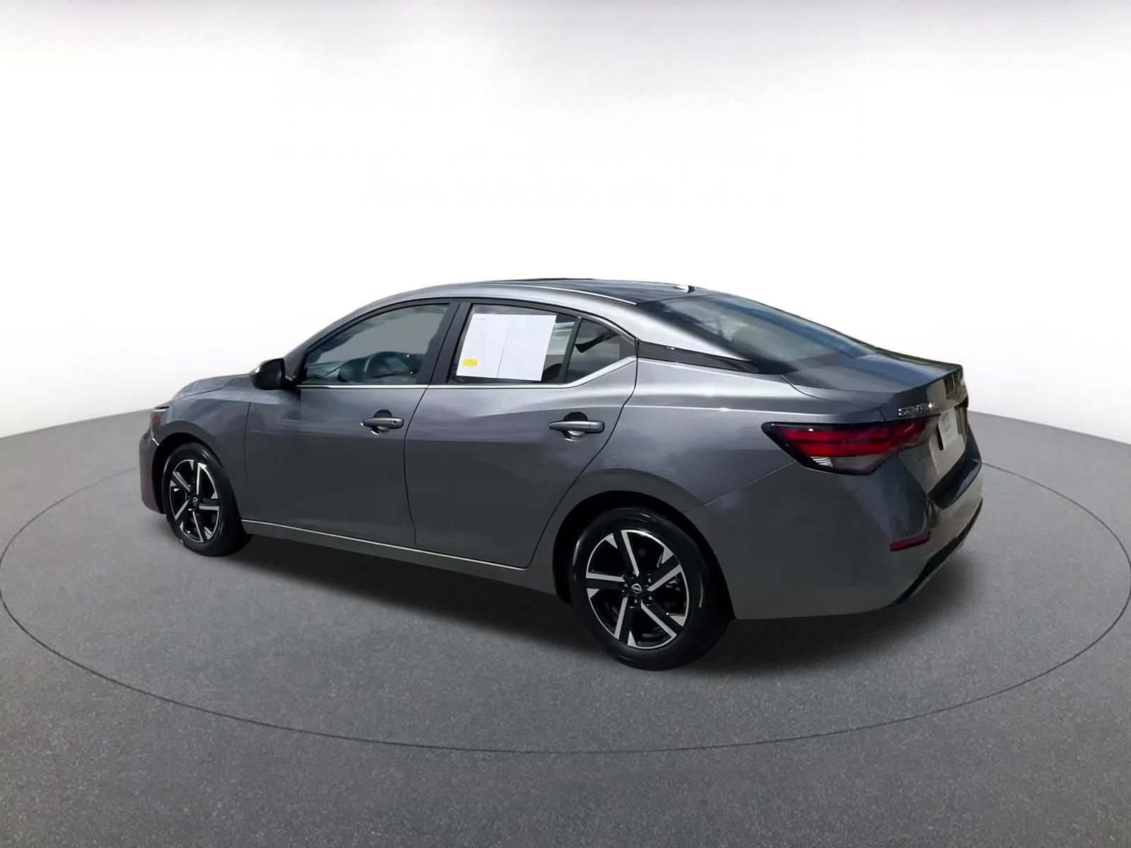 Thumbnail: 2024 Nissan Sentra - 10