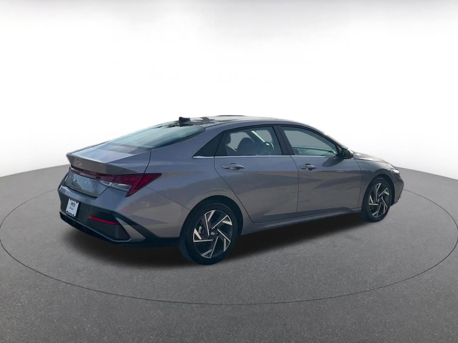 Thumbnail: 2025 Hyundai Elantra - 15