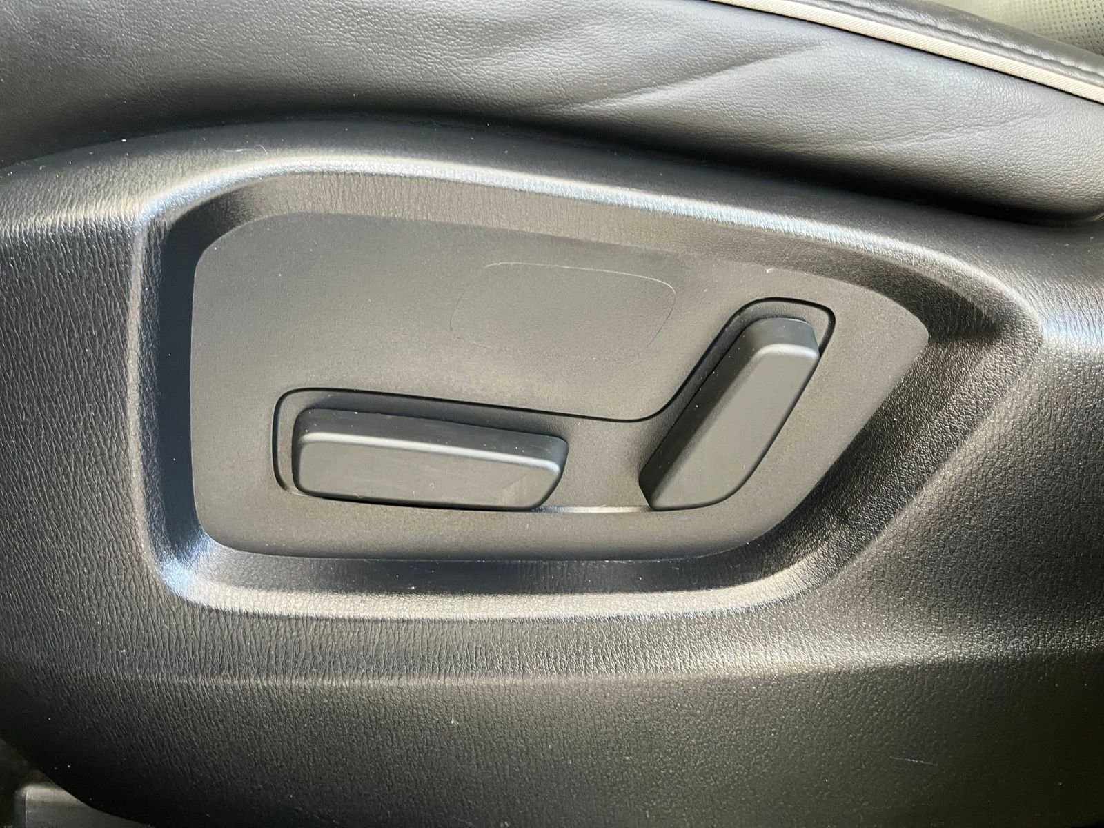 Thumbnail: 2025 Mazda CX-5 - 23