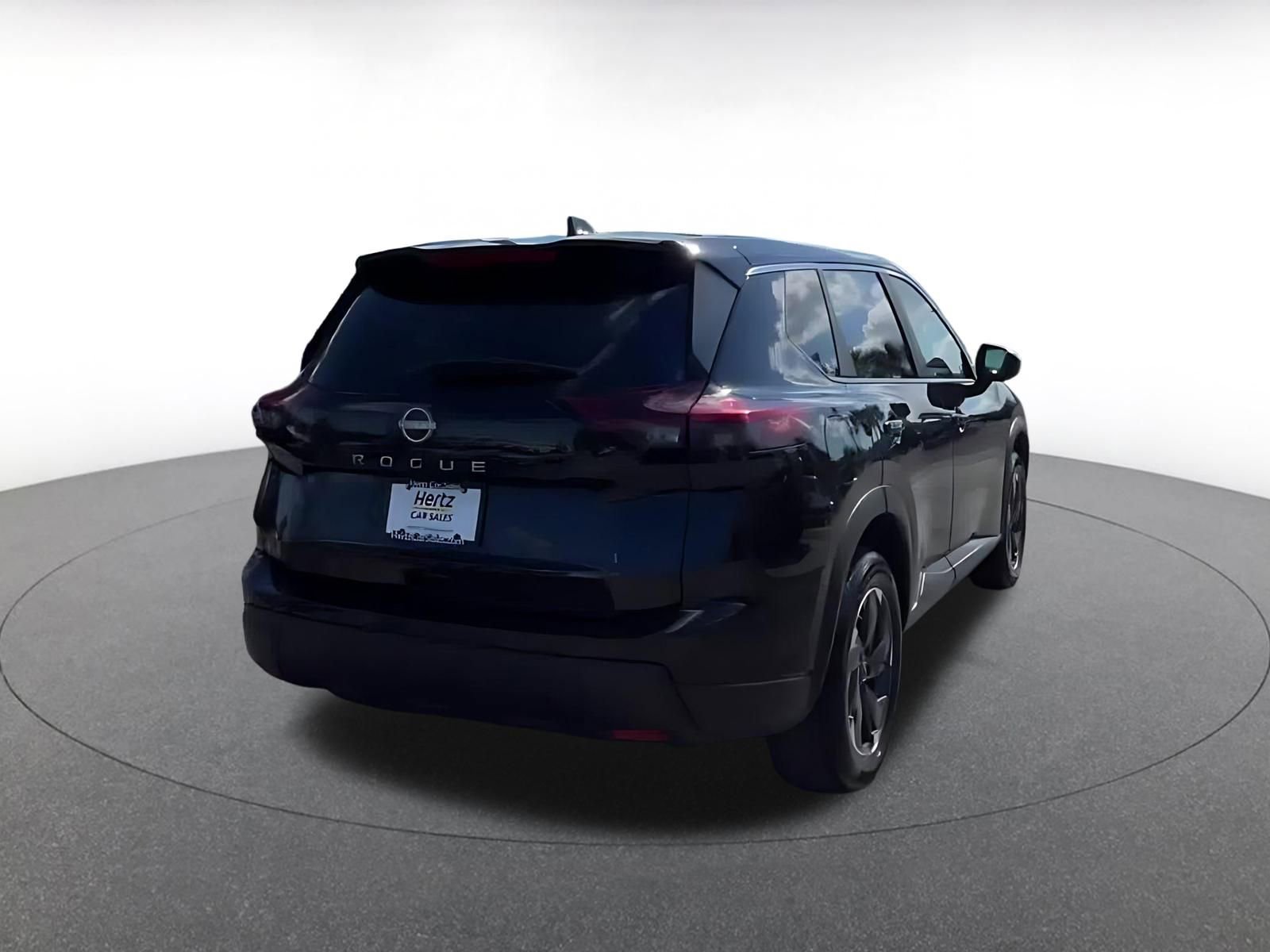 Thumbnail: 2025 Nissan Rogue - 14