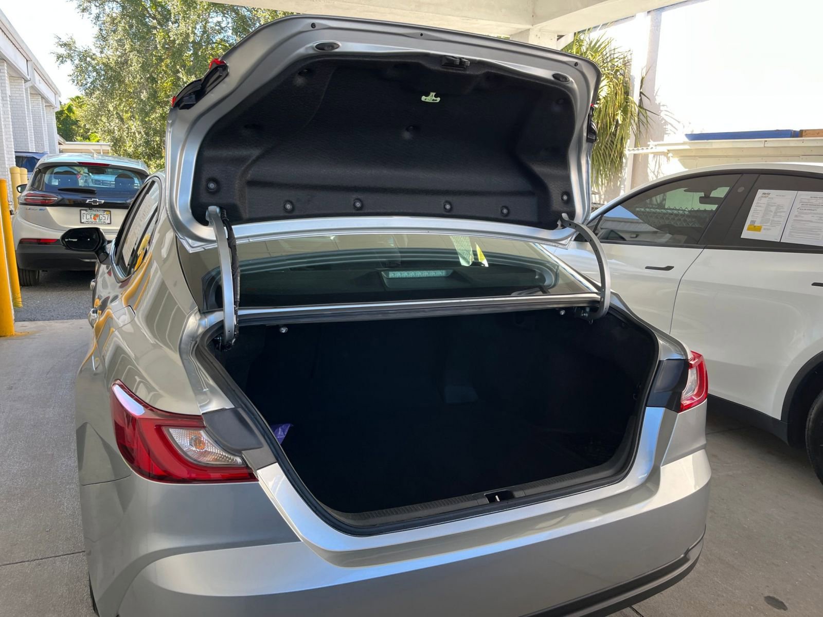 Thumbnail: 2025 Toyota Camry - 31