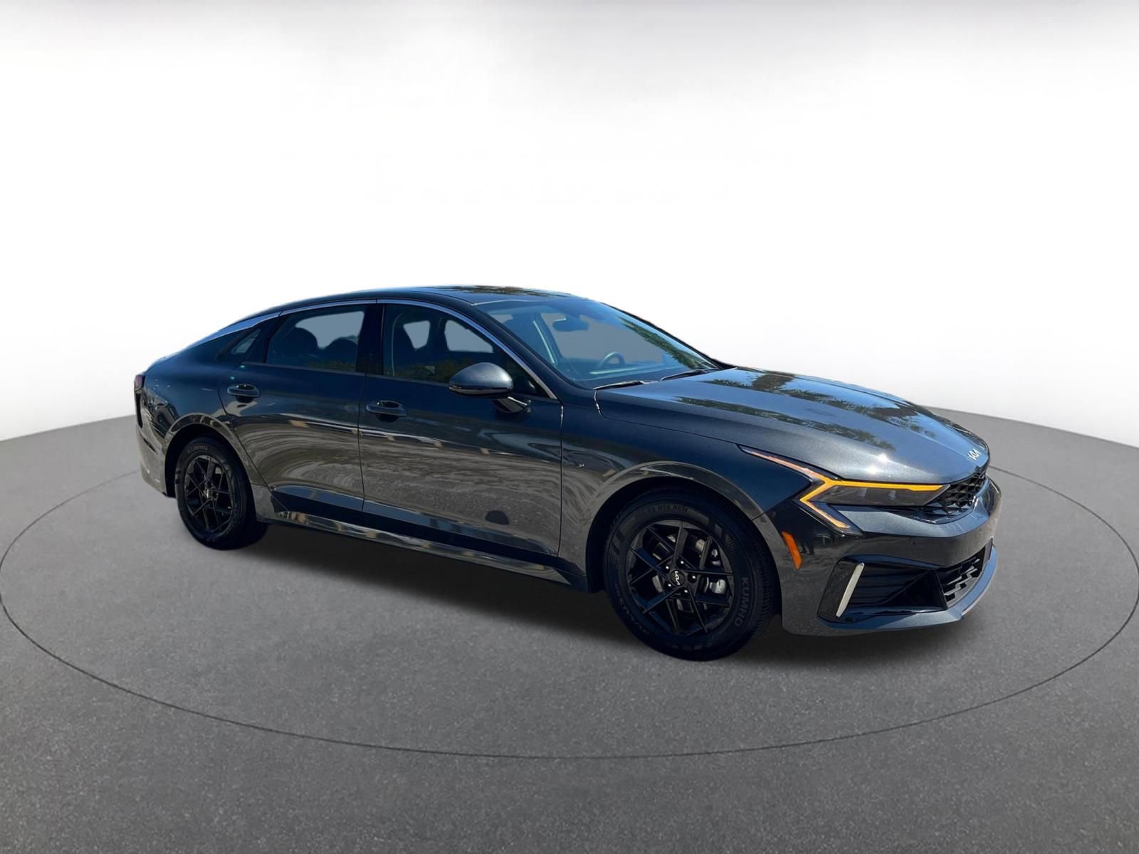 Thumbnail: 2025 Kia K5 - 1