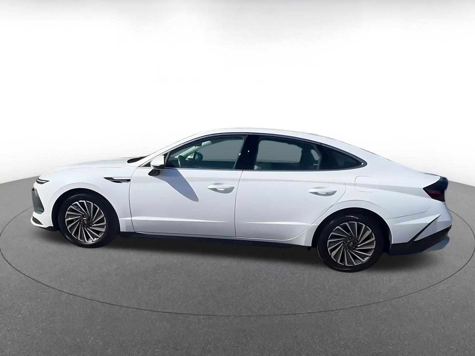 Thumbnail: 2025 Hyundai Sonata - 11