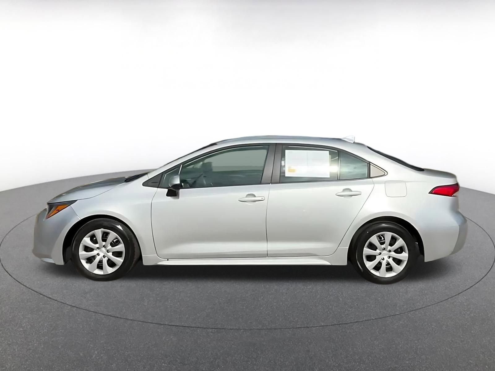 Thumbnail: 2025 Toyota Corolla - 9