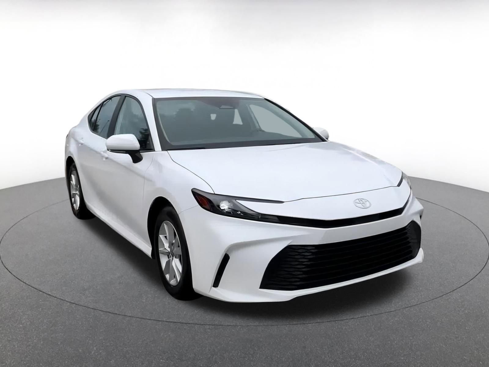 Thumbnail: 2025 Toyota Camry - 3