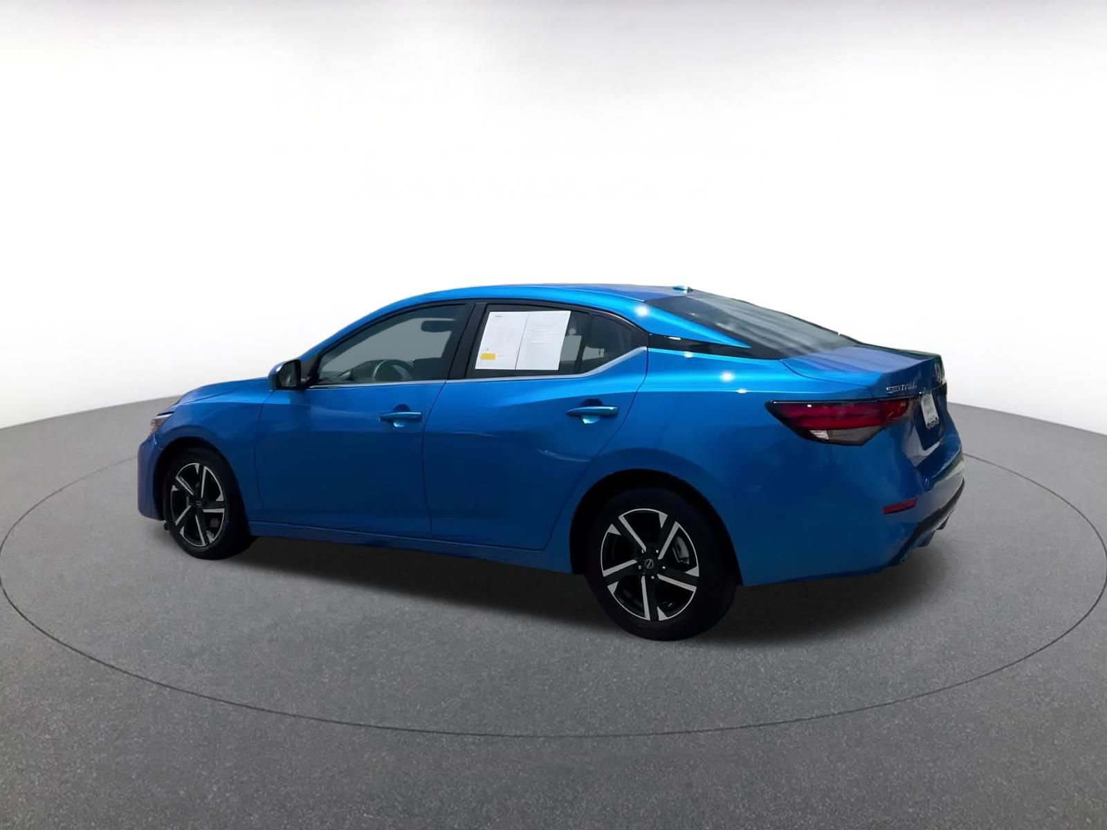 Thumbnail: 2024 Nissan Sentra - 10