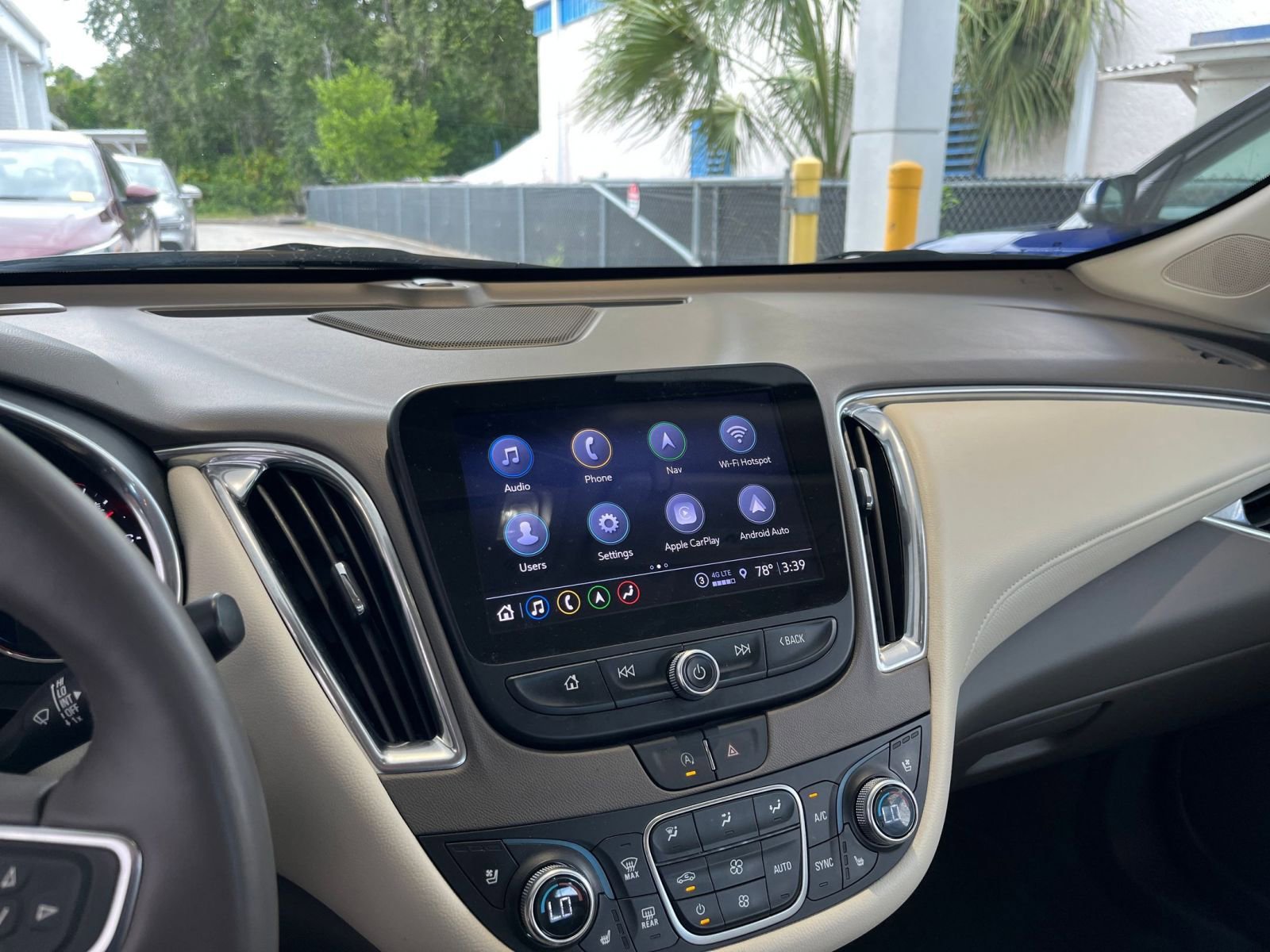 Thumbnail: 2024 Chevrolet Malibu - 21