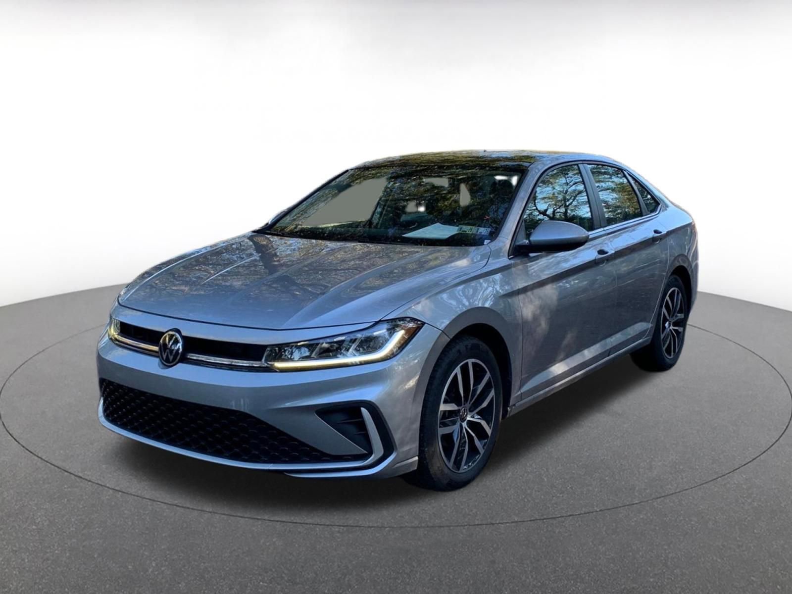 Thumbnail: 2025 Volkswagen Jetta - 3