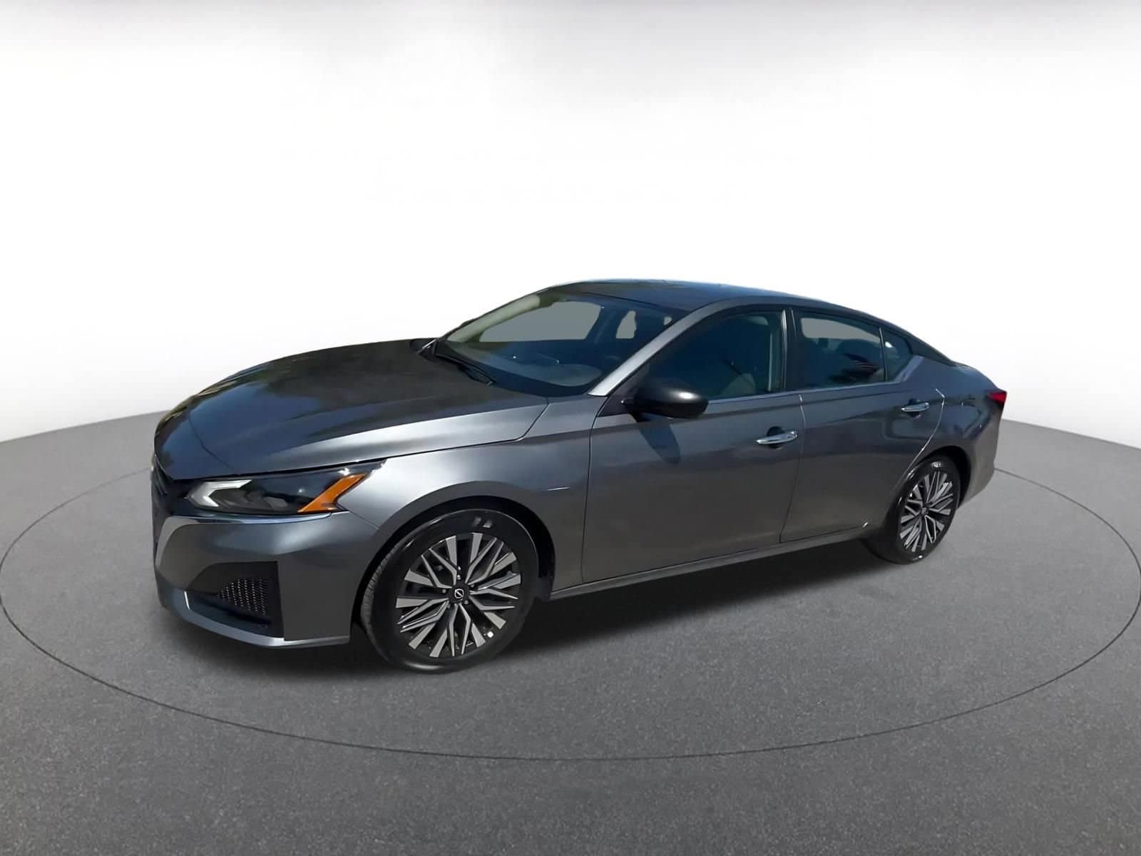 Thumbnail: 2025 Nissan Altima - 8