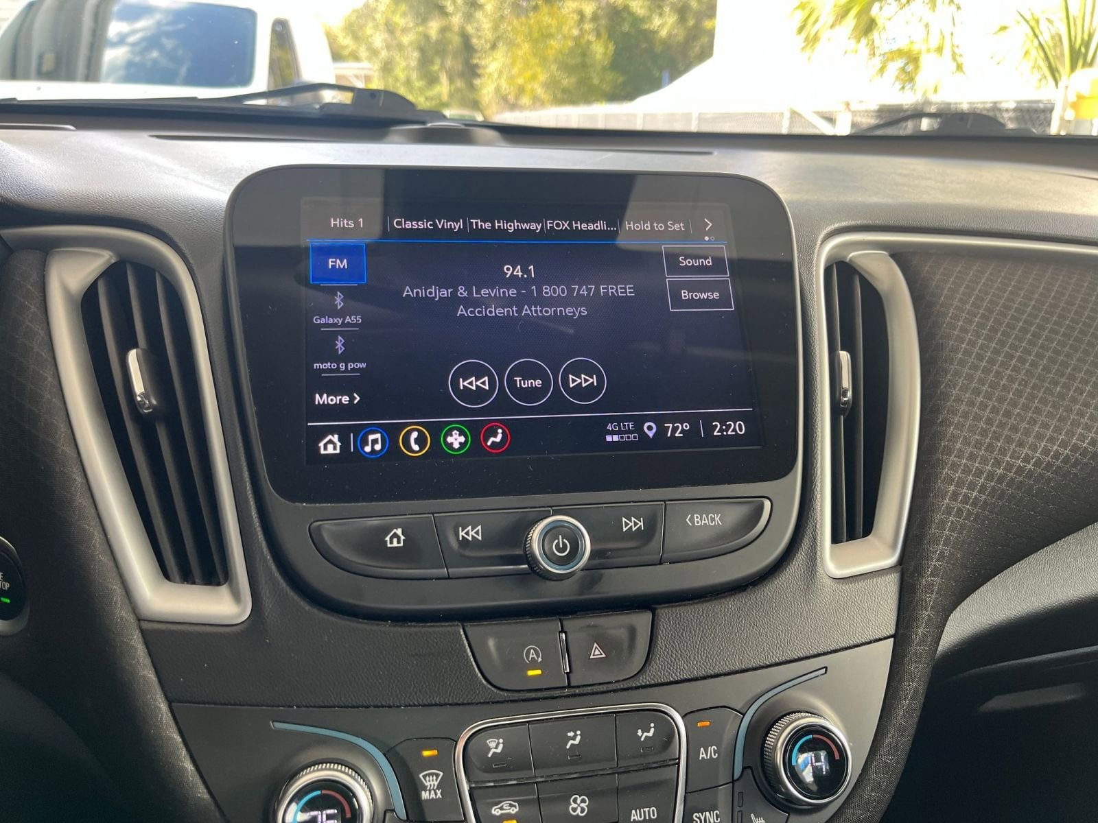 Thumbnail: 2023 Chevrolet Malibu - 21