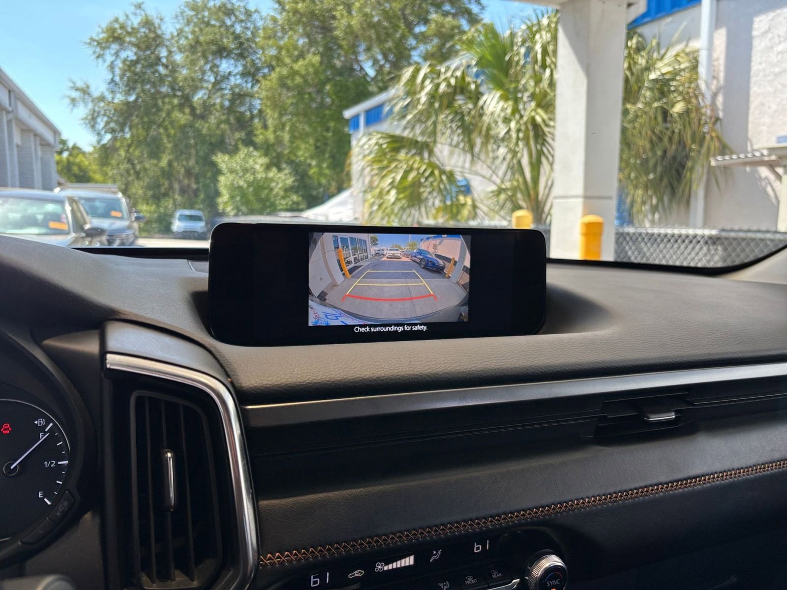 Thumbnail: 2025 Mazda CX-50 - 18