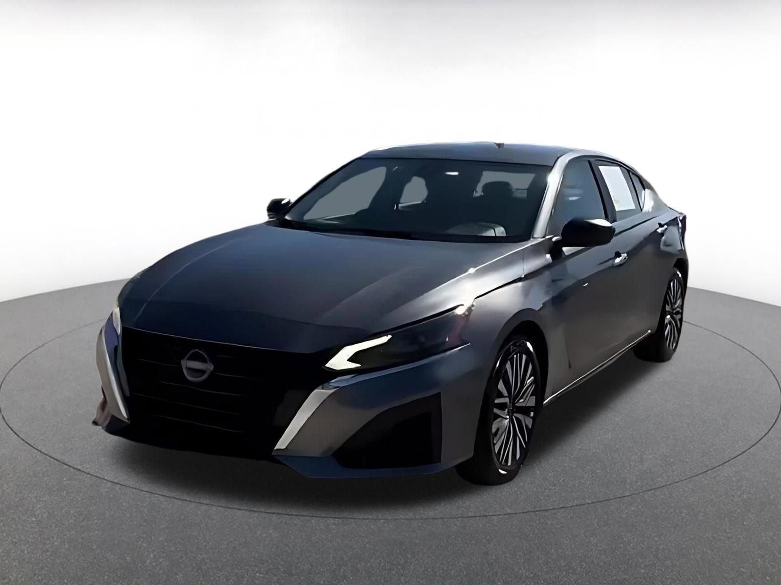 Thumbnail: 2025 Nissan Altima - 7