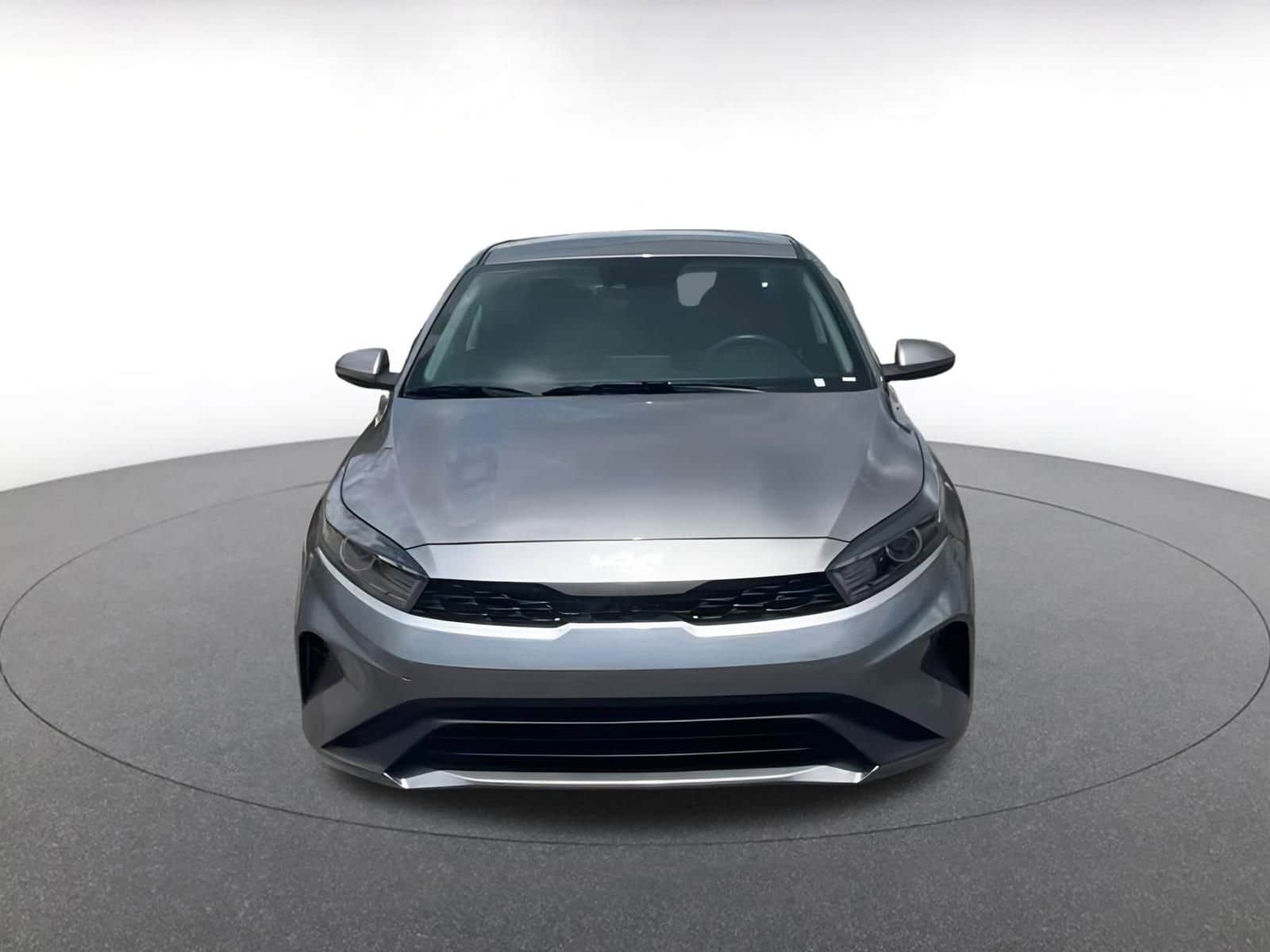 Thumbnail: 2024 Kia Forte - 3