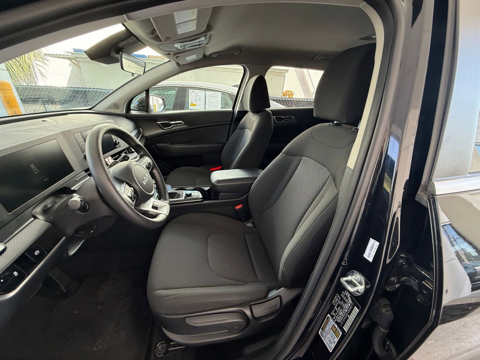 Thumbnail: 2025 Kia Sportage - 25