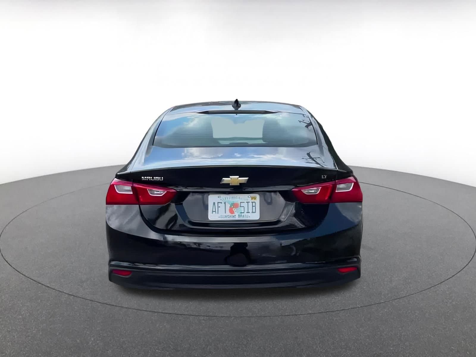 Thumbnail: 2023 Chevrolet Malibu - 12
