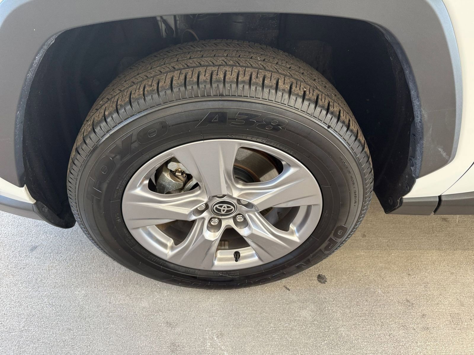 Thumbnail: 2025 Toyota RAV4 - 31