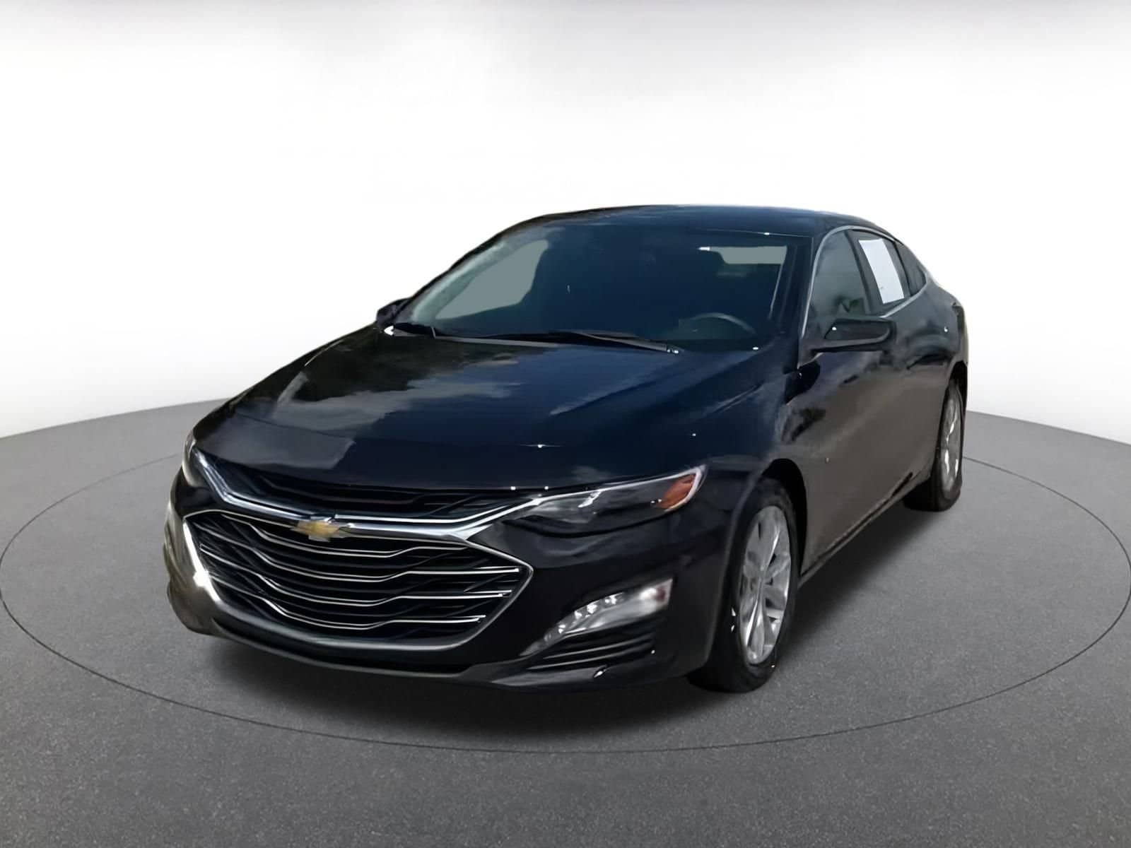 Thumbnail: 2023 Chevrolet Malibu - 6