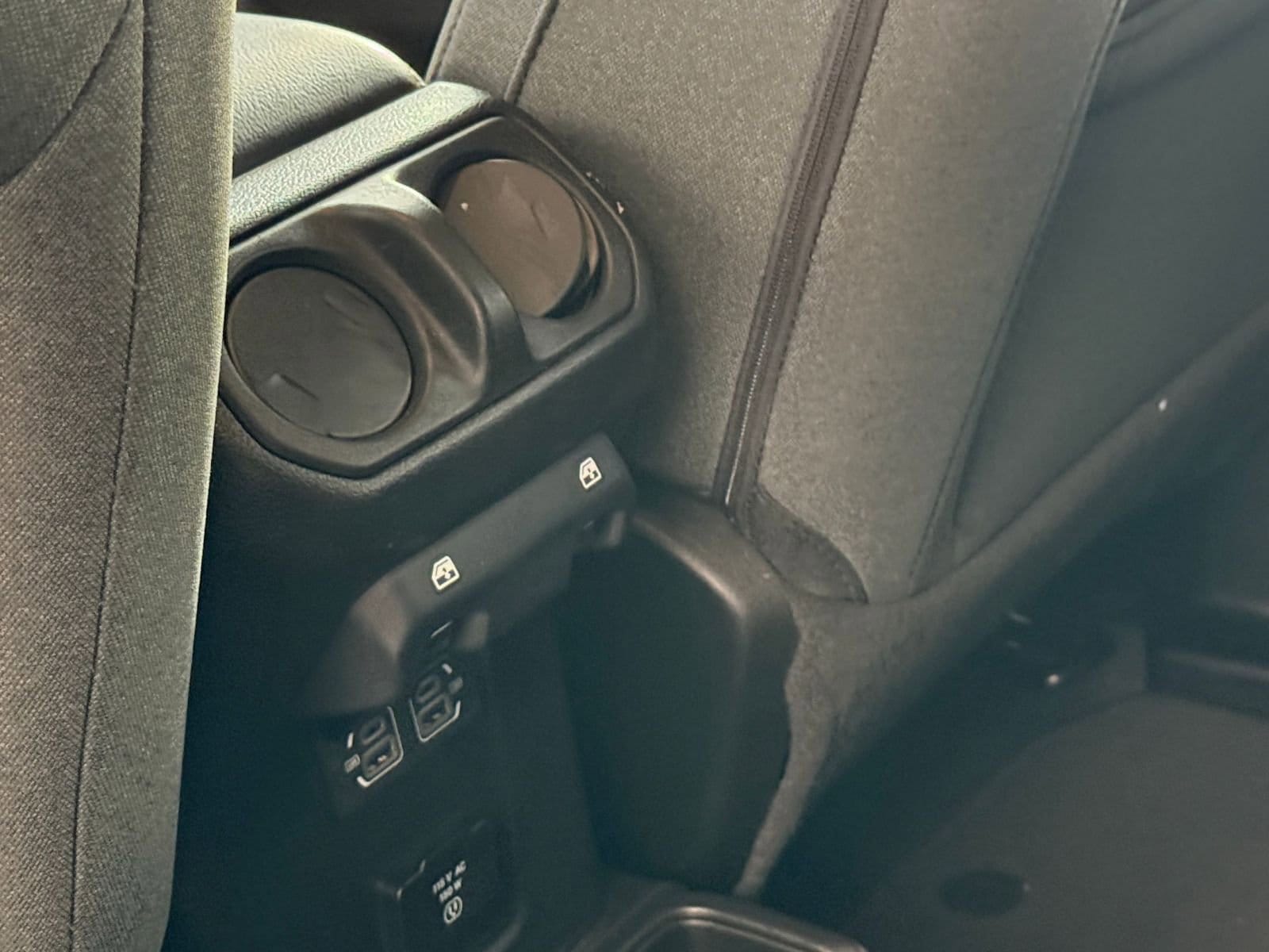 Thumbnail: 2025 Jeep Wrangler - 24